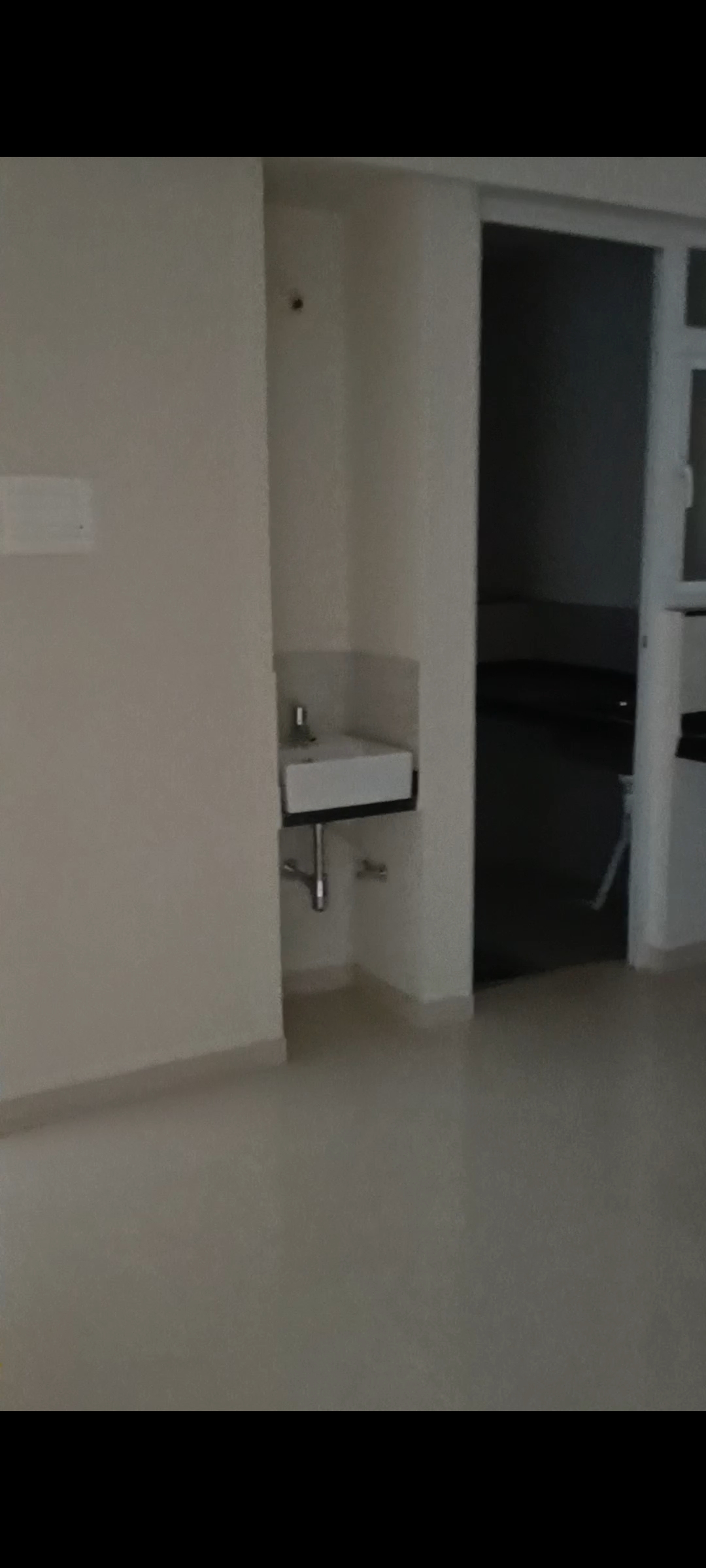 https://findmyroom-property-images-india.s3.ap-south-1.amazonaws.com/eiemf-1752416001091-18354.jpg