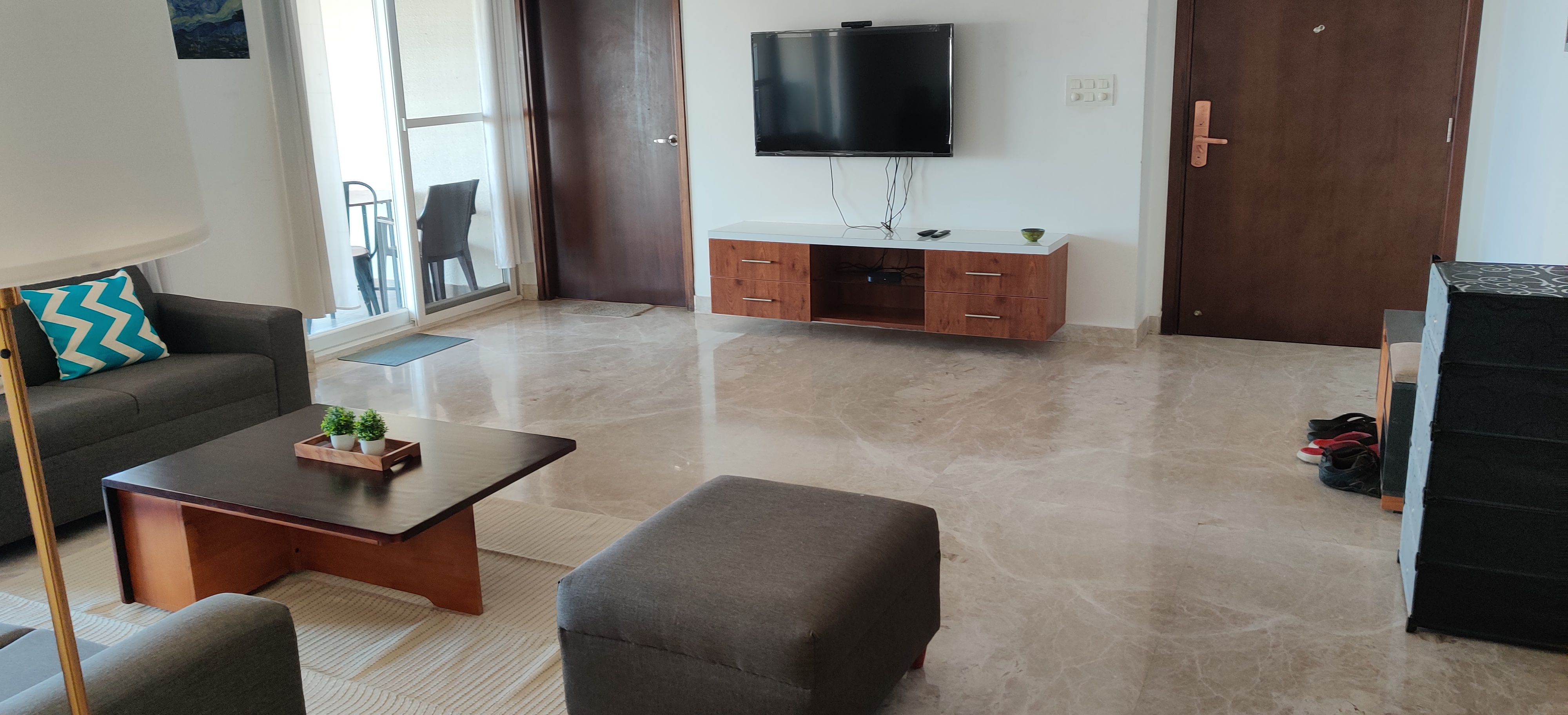 https://findmyroom-property-images-india.s3.ap-south-1.amazonaws.com/ejsql-1712743001943-16616.jpg