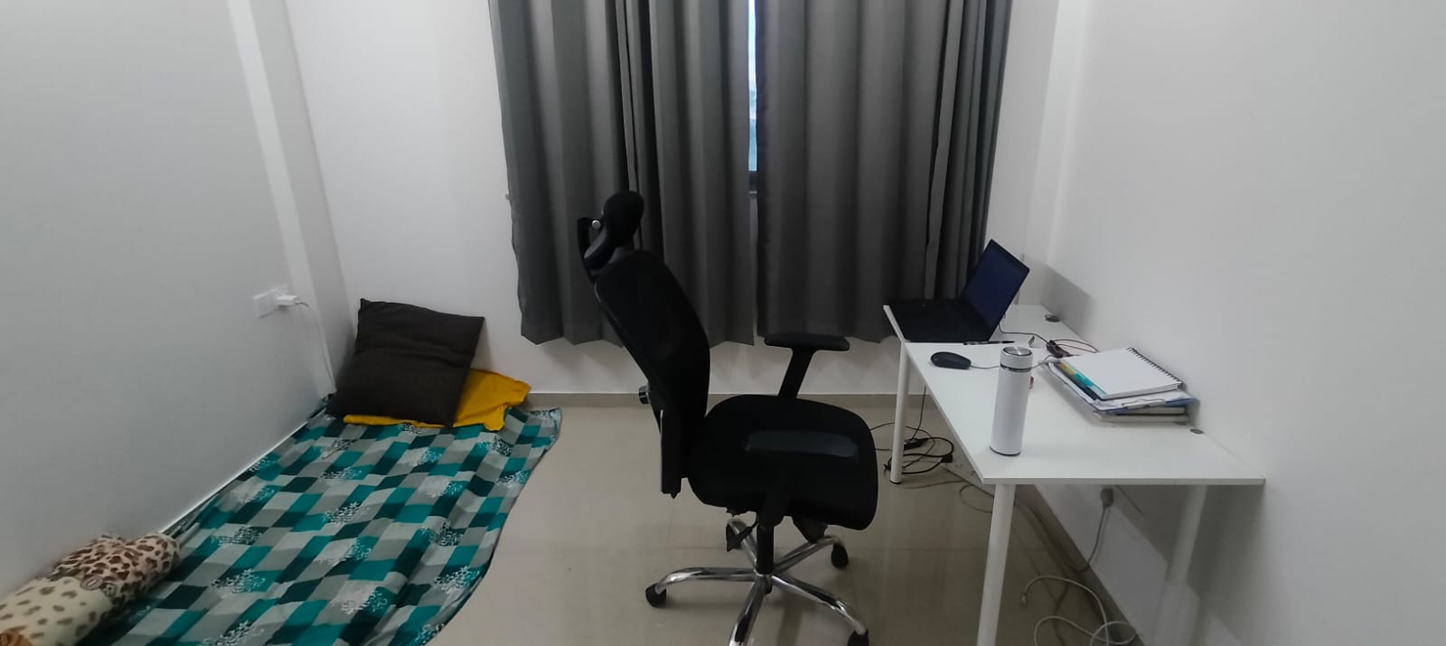 https://findmyroom-property-images-india.s3.ap-south-1.amazonaws.com/elsrw-1719152118025-88174.jpg
