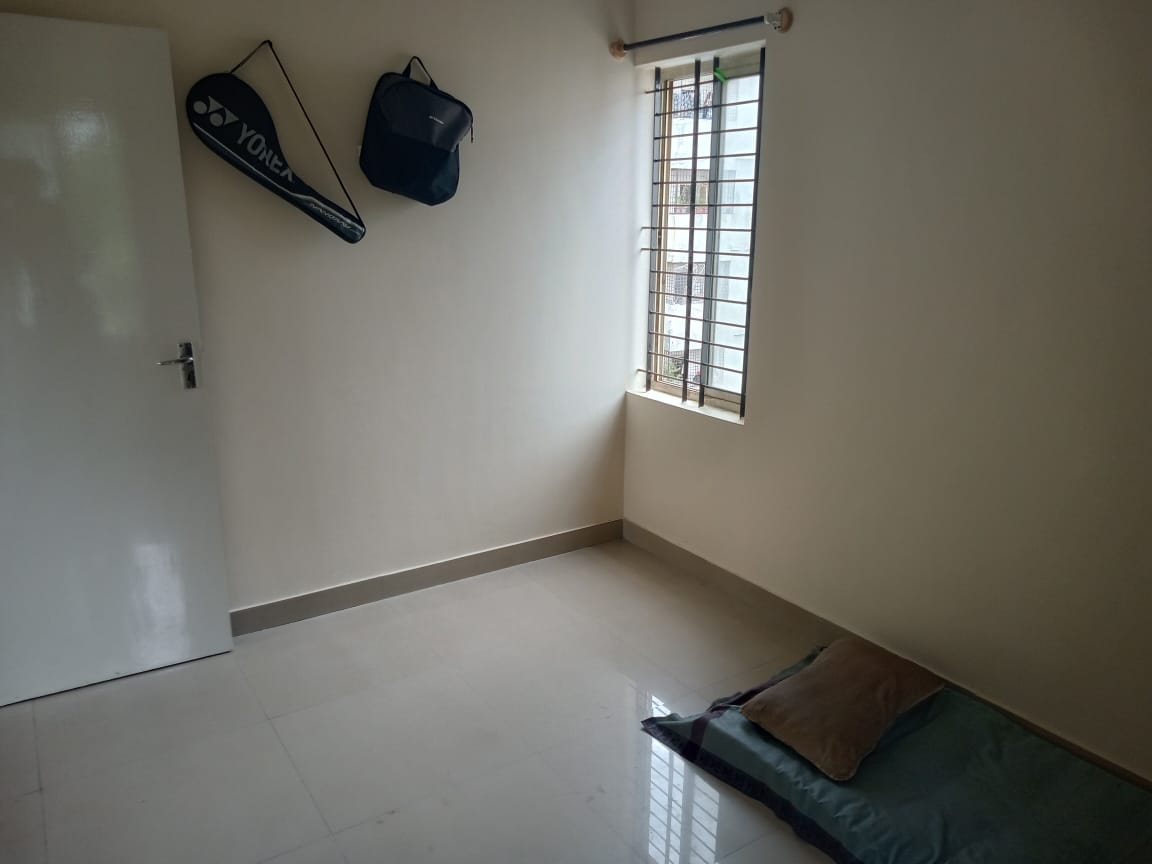 https://findmyroom-property-images-india.s3.ap-south-1.amazonaws.com/emydy-1741359695213-11708.jpeg