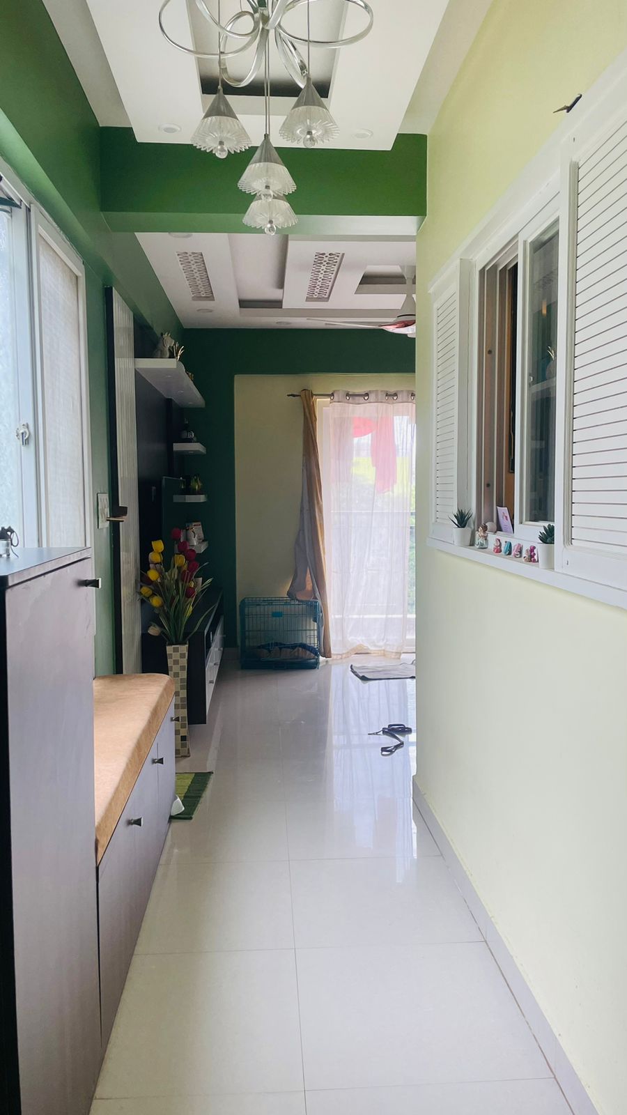 https://findmyroom-property-images-india.s3.ap-south-1.amazonaws.com/epyrh-1734970643353-01156.jpg