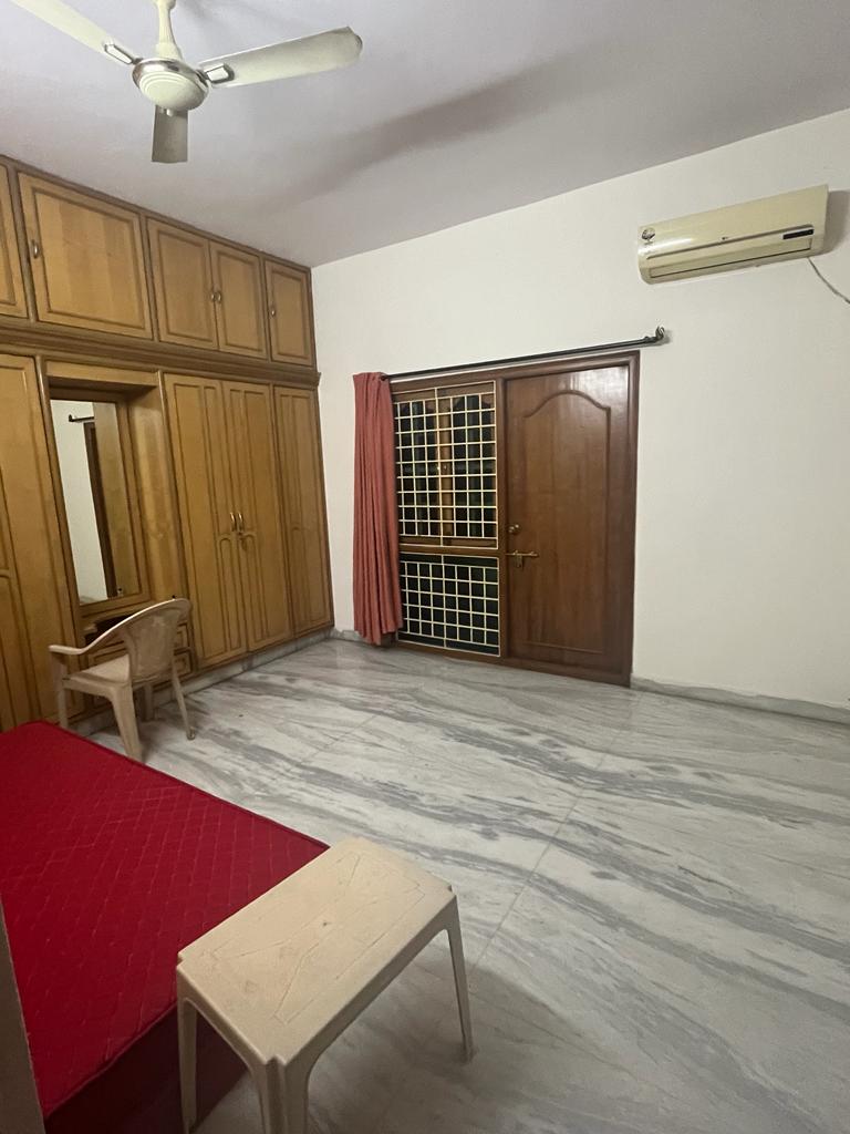 https://findmyroom-property-images-india.s3.ap-south-1.amazonaws.com/erxzh-1702306617391-84534.jpg