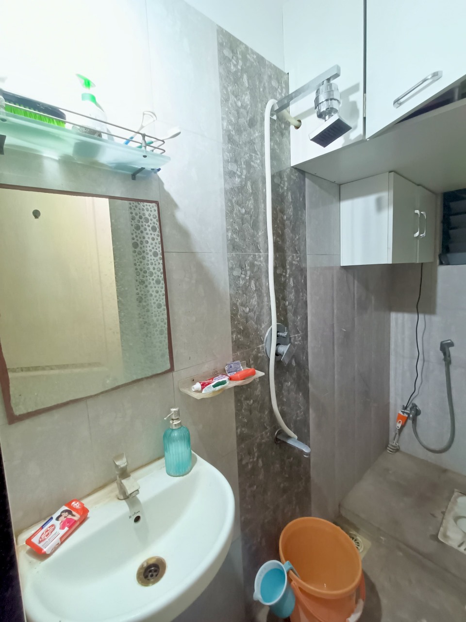 https://findmyroom-property-images-india.s3.ap-south-1.amazonaws.com/ewdut-1738131669895-05123.jpg