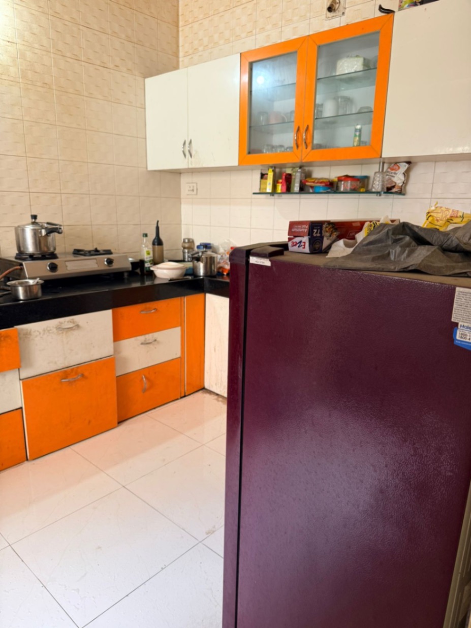 https://findmyroom-property-images-india.s3.ap-south-1.amazonaws.com/ezrzb-1759917694851-07671