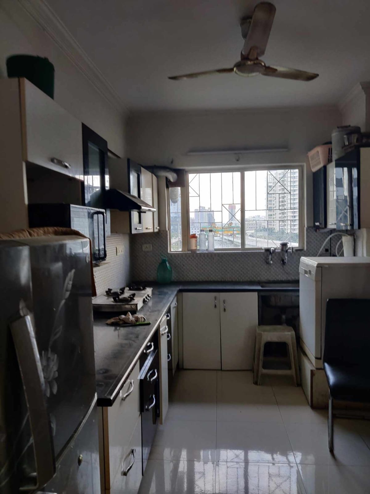 https://findmyroom-property-images-india.s3.ap-south-1.amazonaws.com/faavh-1752128013666-01174.jpeg