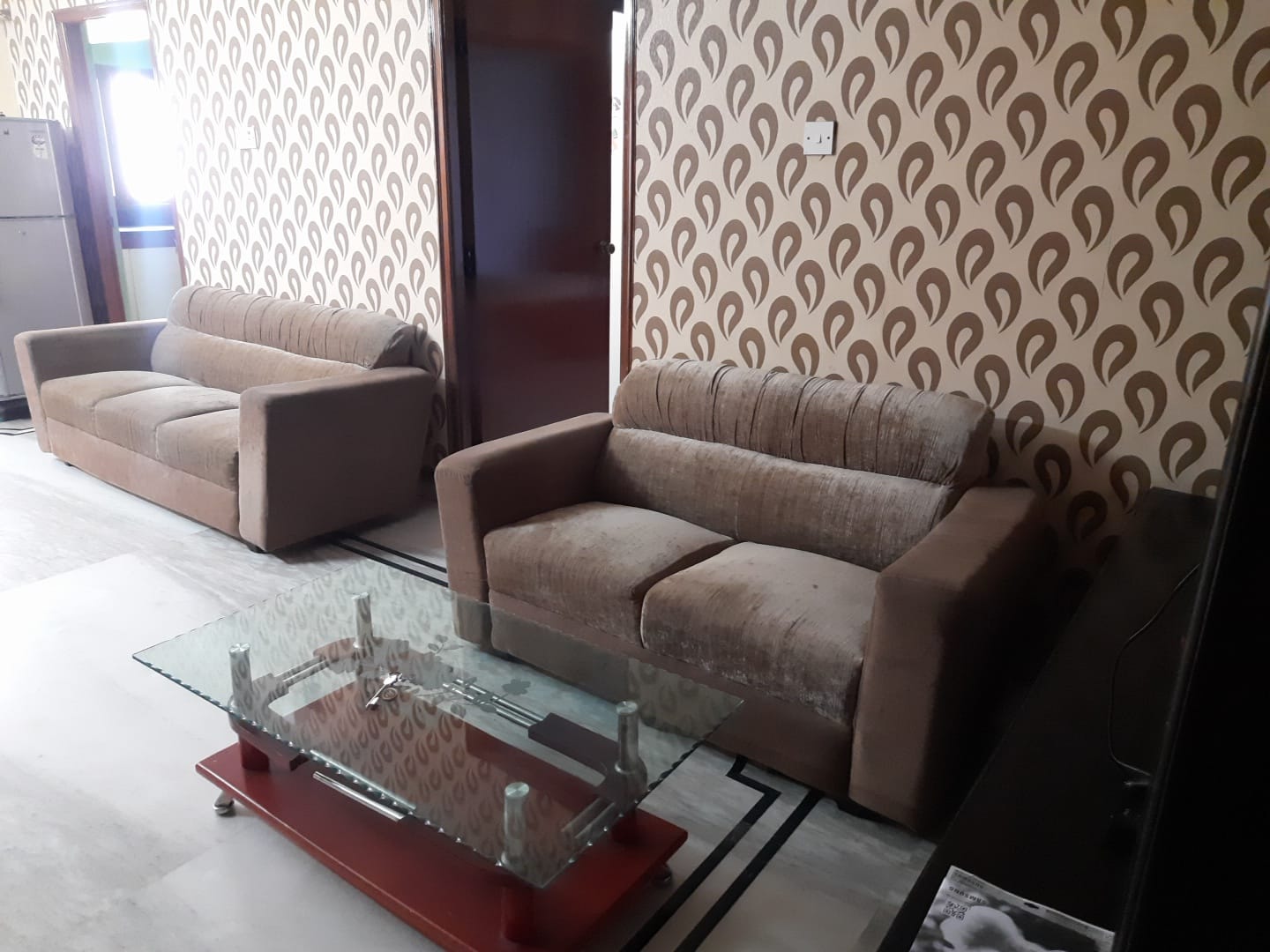 https://findmyroom-property-images-india.s3.ap-south-1.amazonaws.com/fblxs-1681361025451-01282.jpg