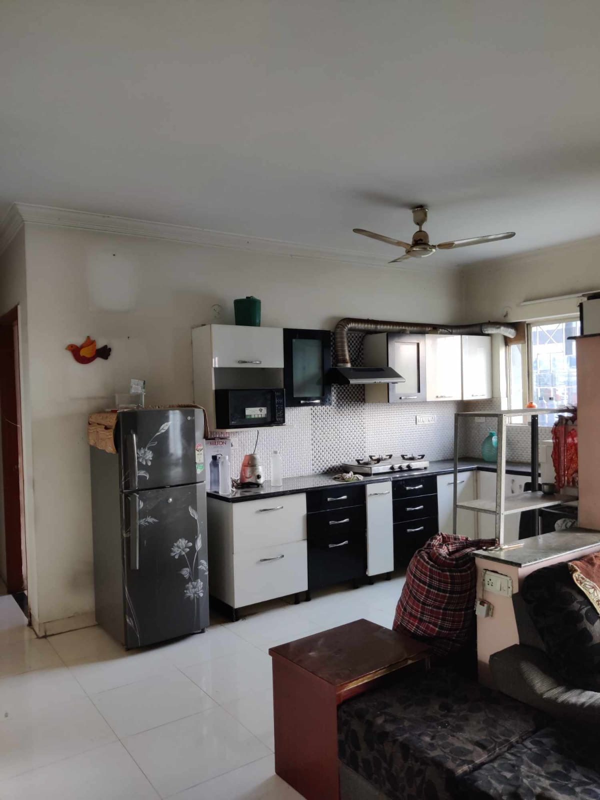 https://findmyroom-property-images-india.s3.ap-south-1.amazonaws.com/fdxlp-1752128013662-15208.jpeg