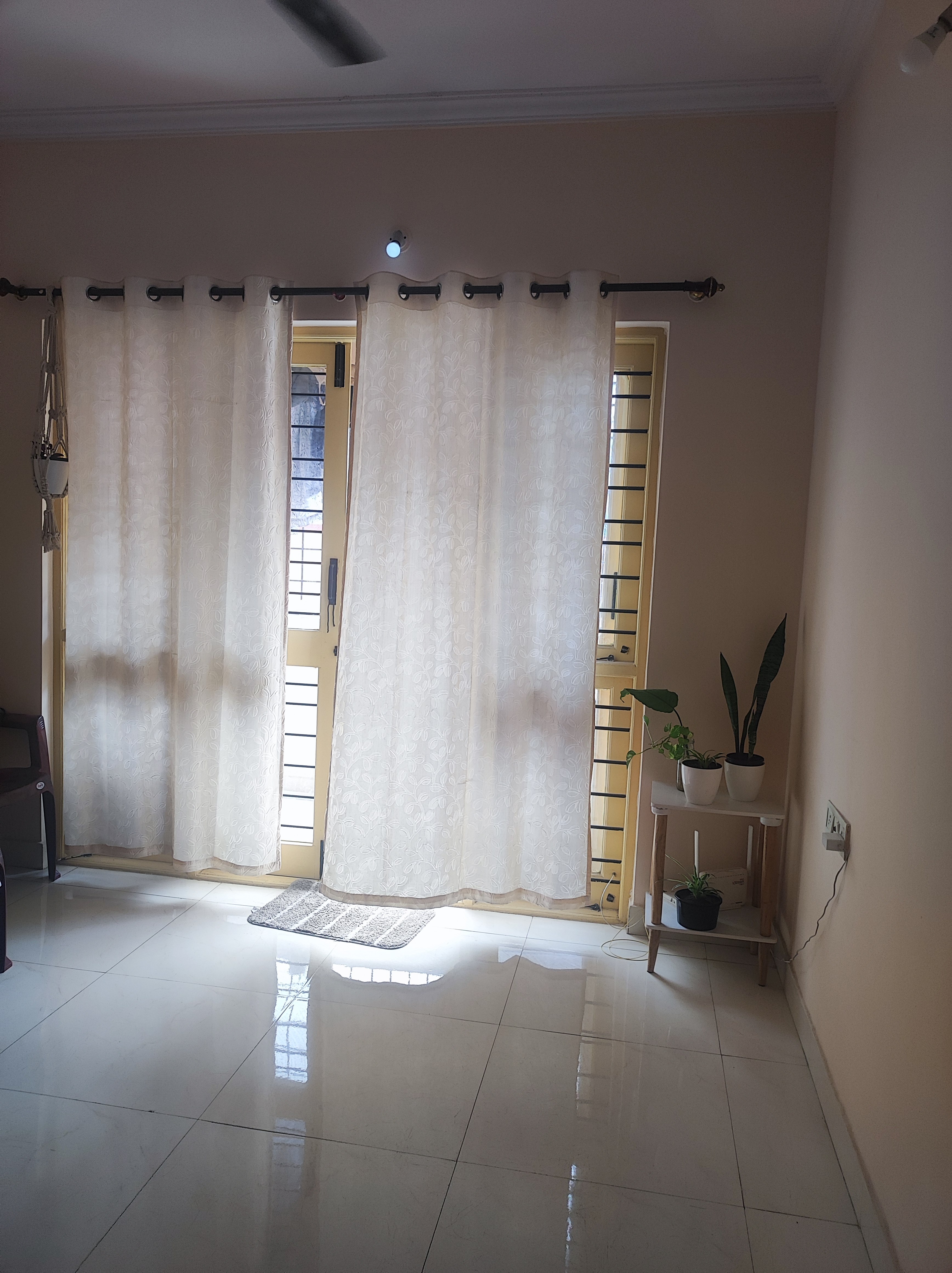 https://findmyroom-property-images-india.s3.ap-south-1.amazonaws.com/feurc-1720334299482-06644.jpg