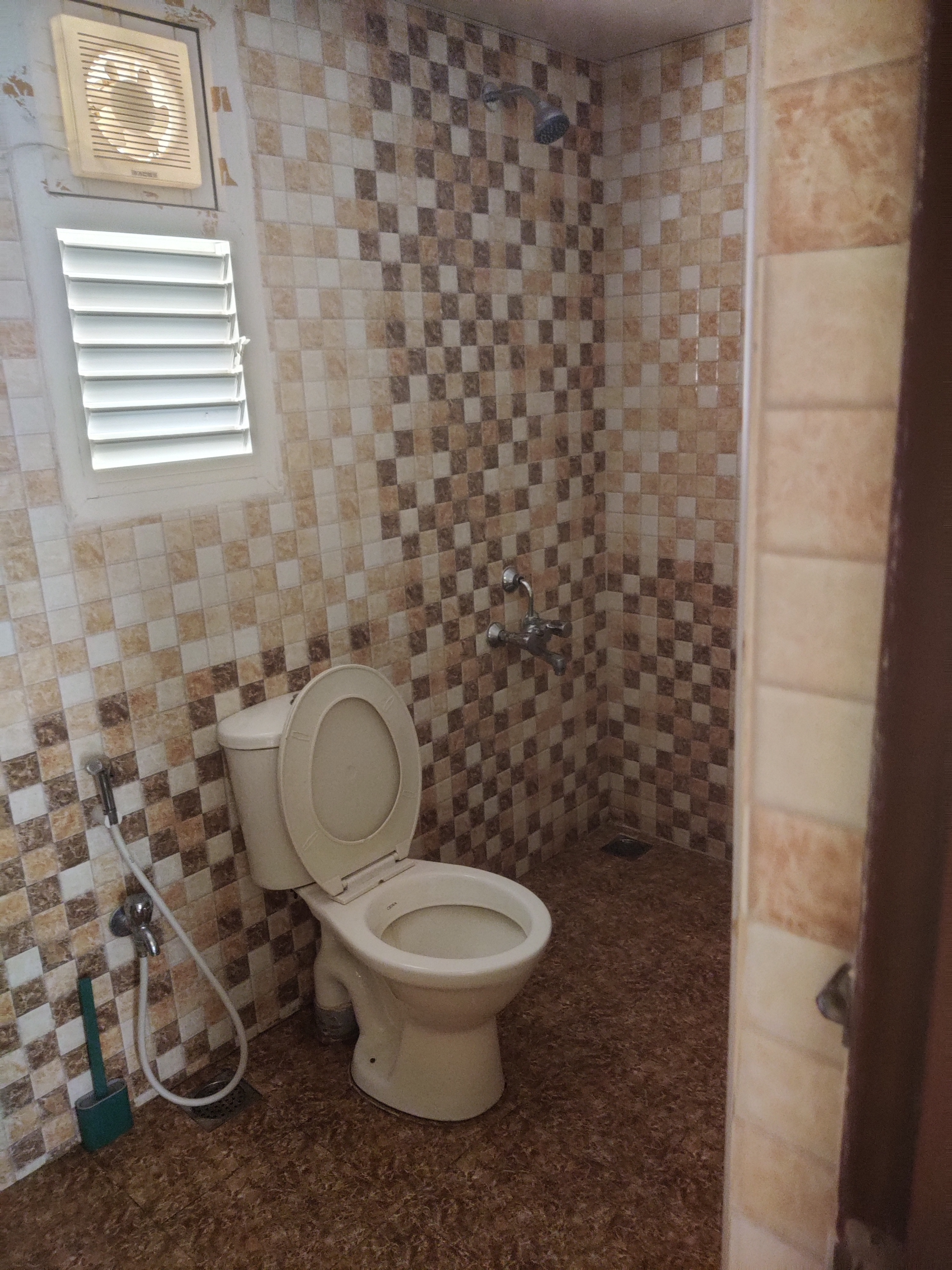 https://findmyroom-property-images-india.s3.ap-south-1.amazonaws.com/fkdtm-1665511852106-62545.jpg