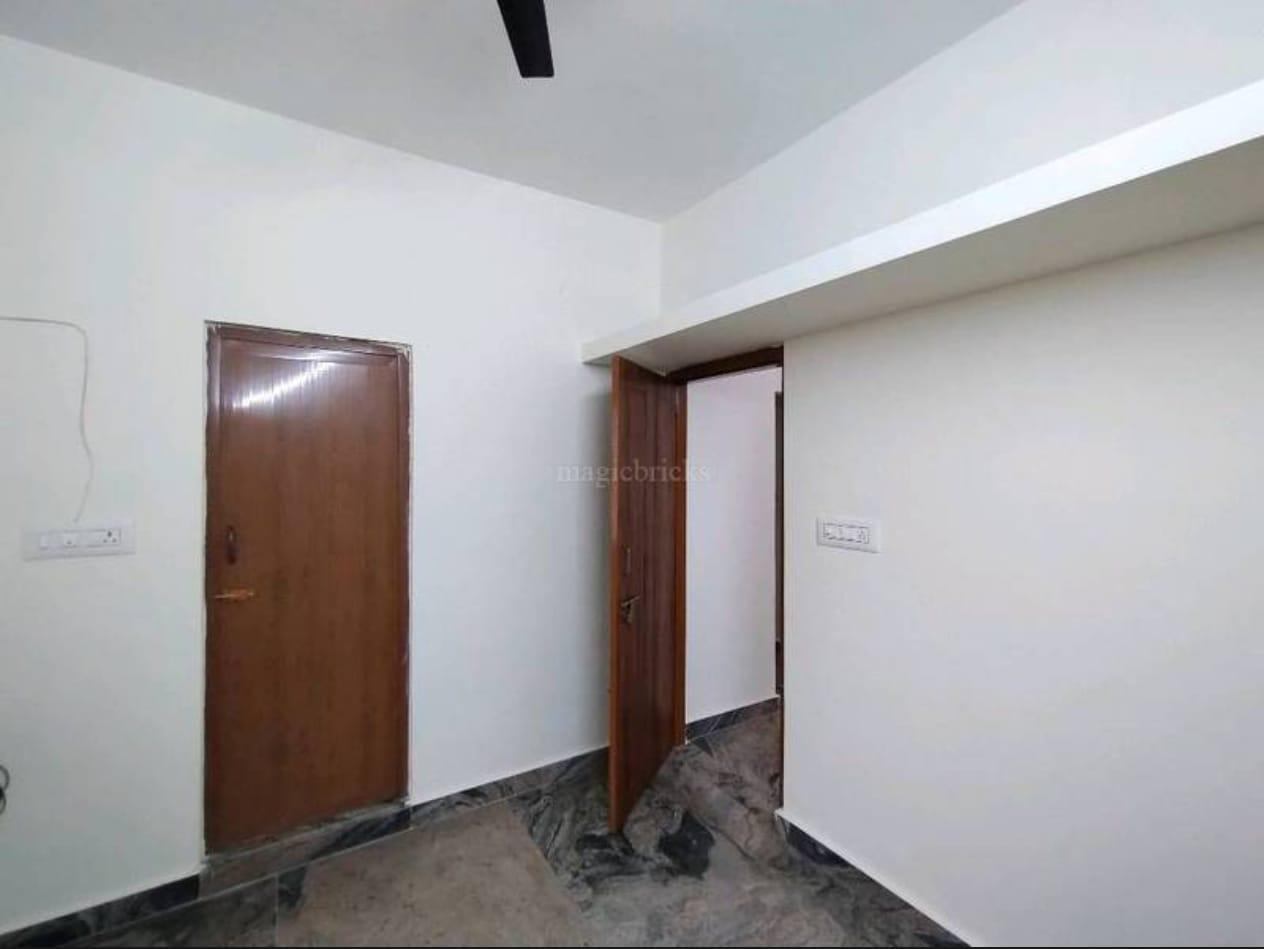 https://findmyroom-property-images-india.s3.ap-south-1.amazonaws.com/fnmcv-1767615187288-16826