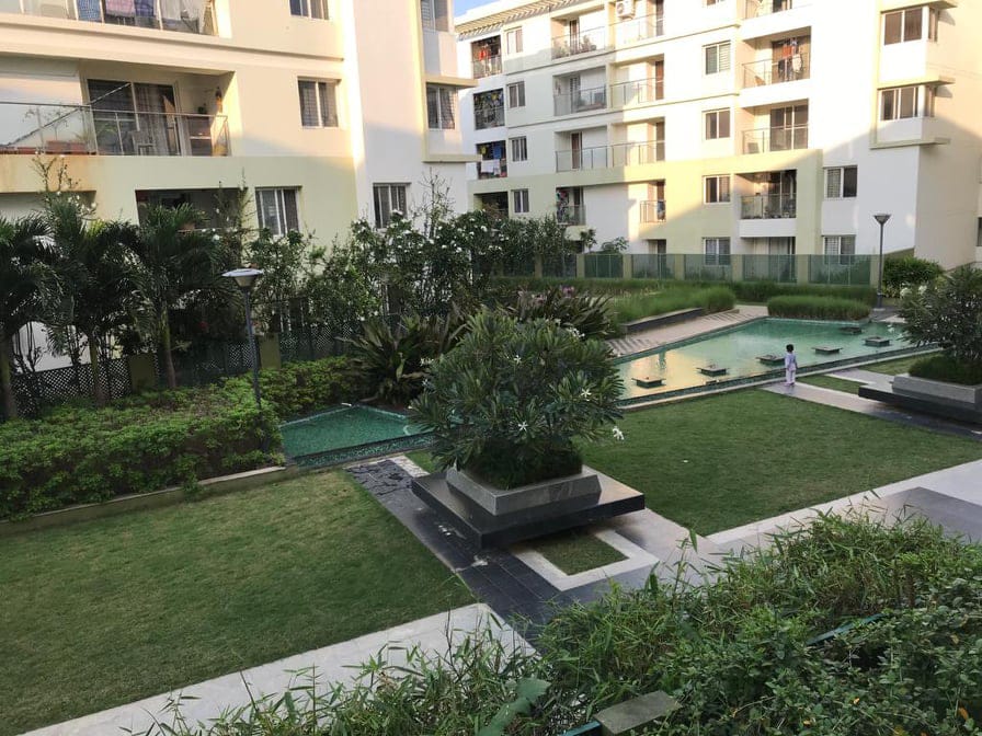 https://findmyroom-property-images-india.s3.ap-south-1.amazonaws.com/fowxd-1719481485095-85768.jpeg