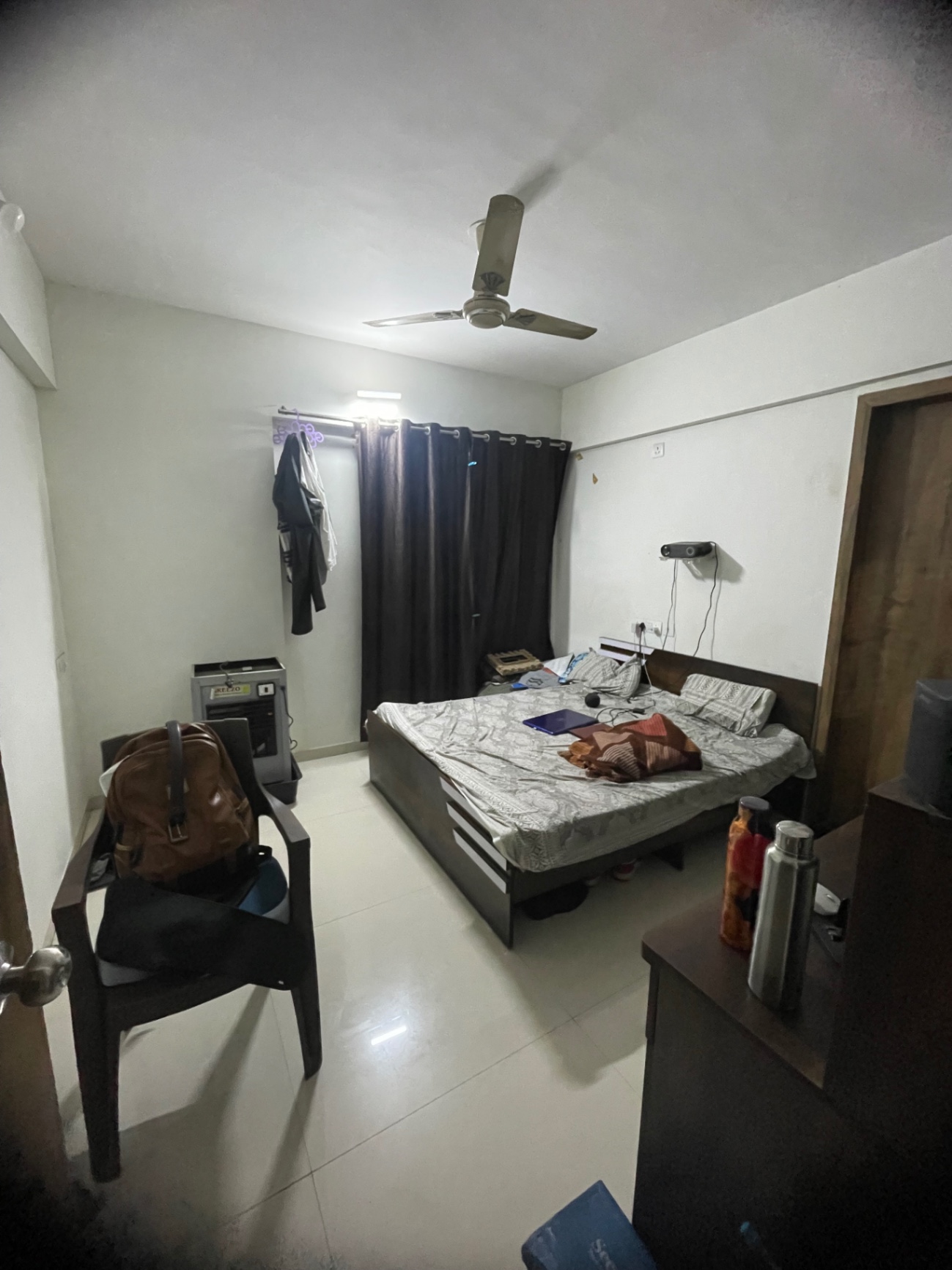 https://findmyroom-property-images-india.s3.ap-south-1.amazonaws.com/fpfra-1760172358261-68787