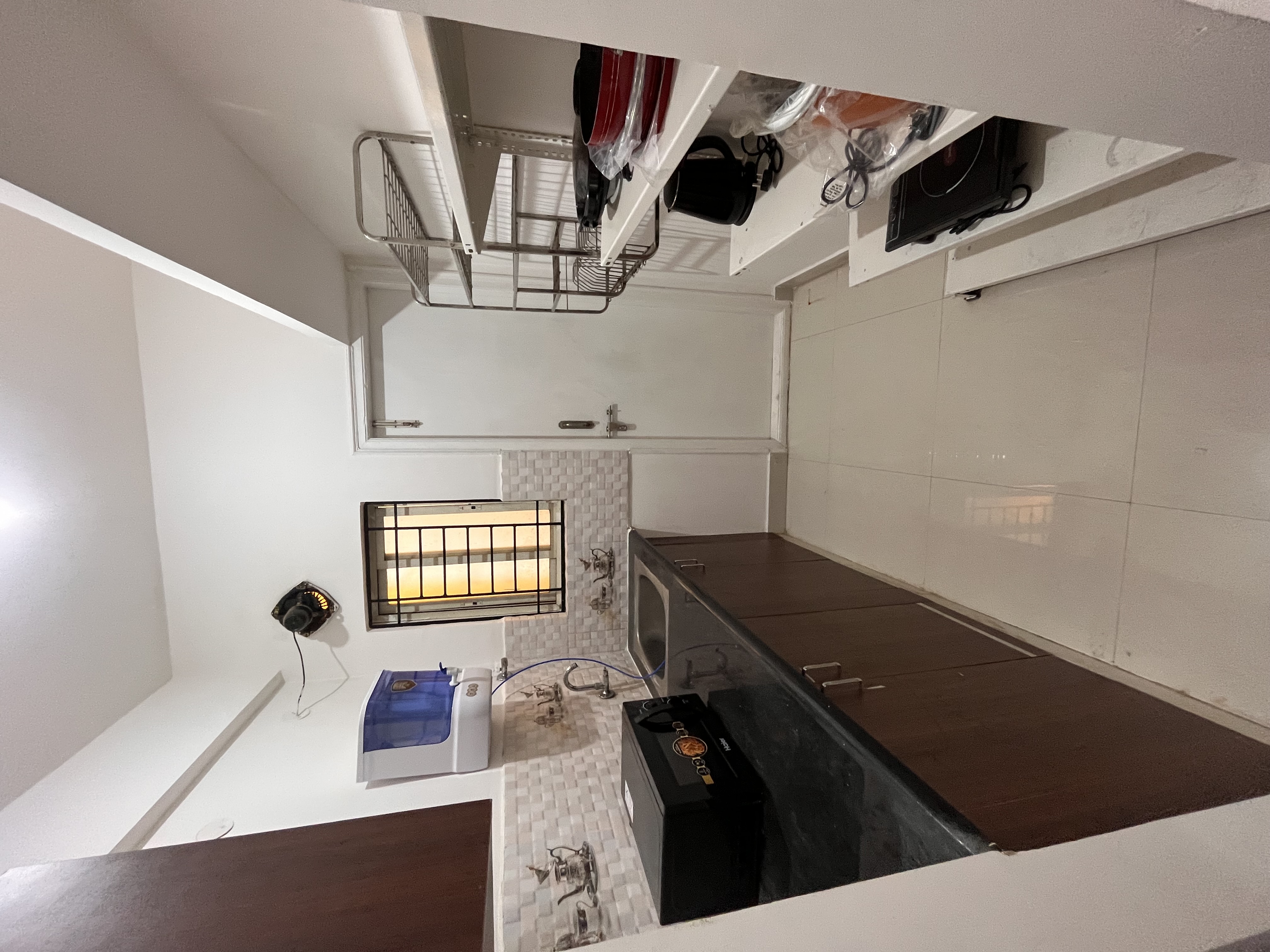 https://findmyroom-property-images-india.s3.ap-south-1.amazonaws.com/frlan-1696352695008-23536.jpeg