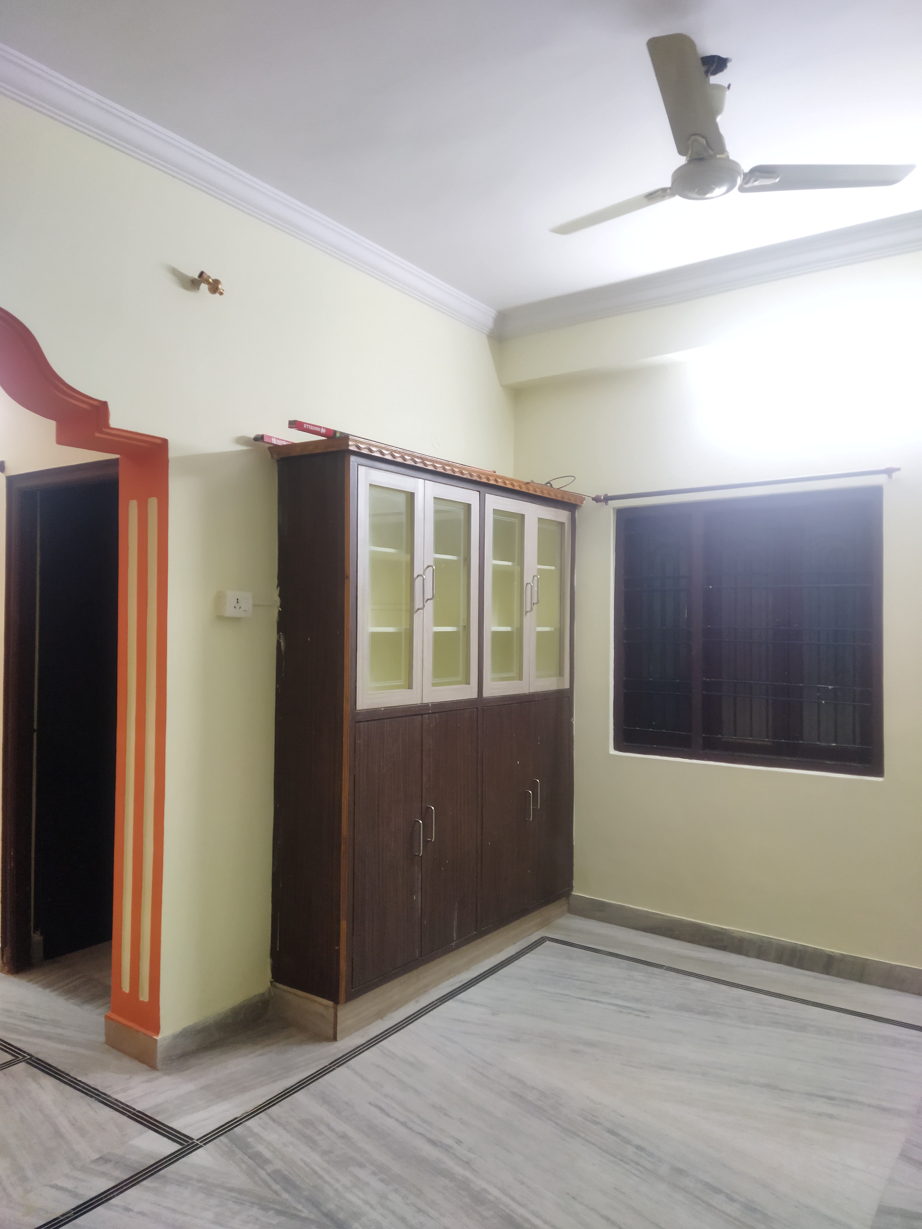 https://findmyroom-property-images-india.s3.ap-south-1.amazonaws.com/fsxxv-1724987118360-58467.jpg
