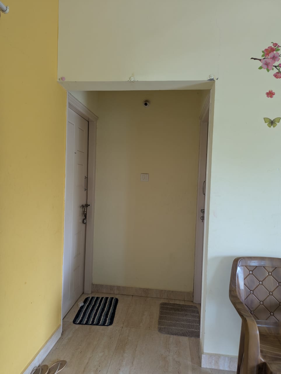 https://findmyroom-property-images-india.s3.ap-south-1.amazonaws.com/fyfng-1747385768659-68620.jpg