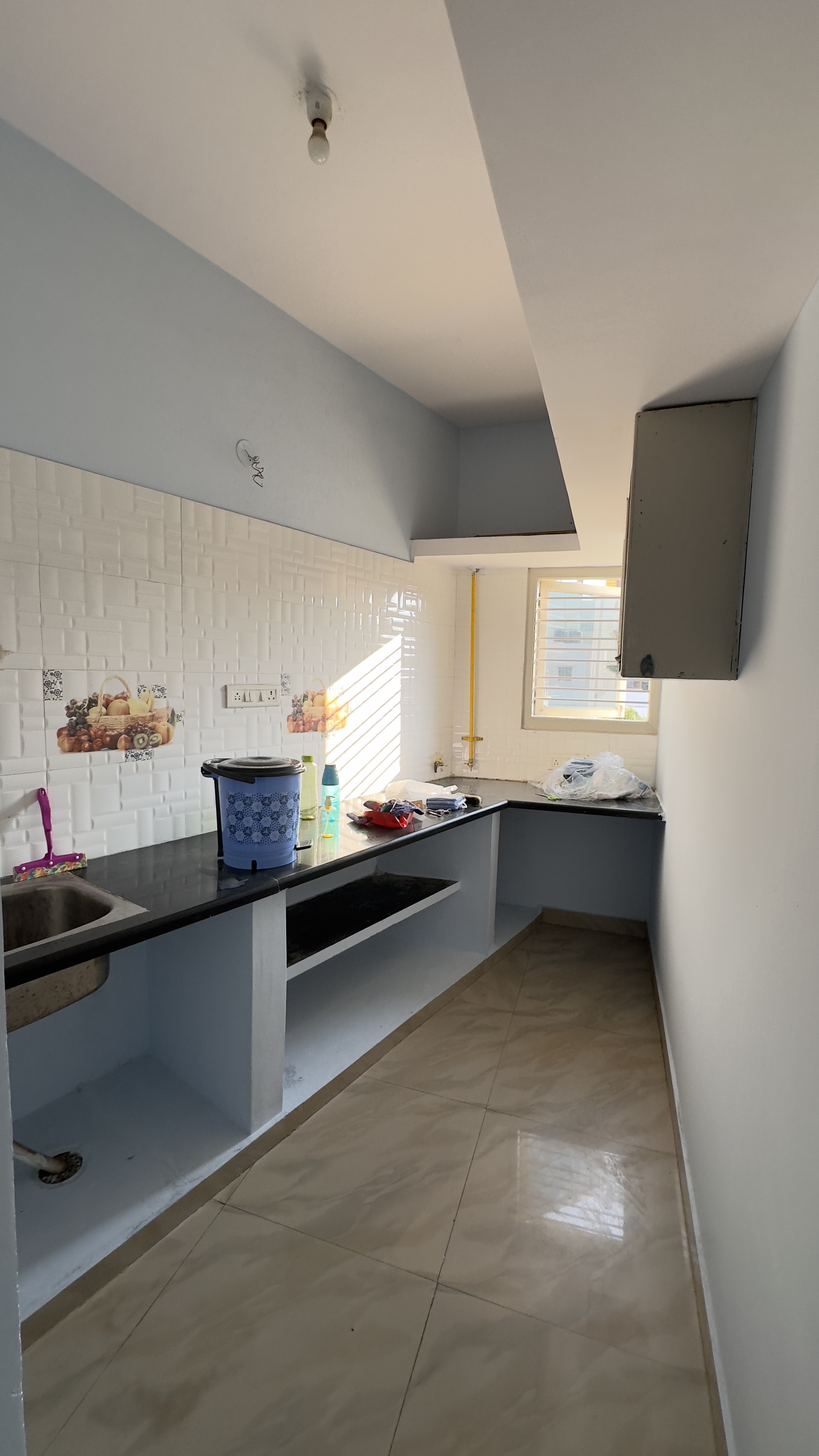 https://findmyroom-property-images-india.s3.ap-south-1.amazonaws.com/fzdao-1708069210264-84865.jpeg