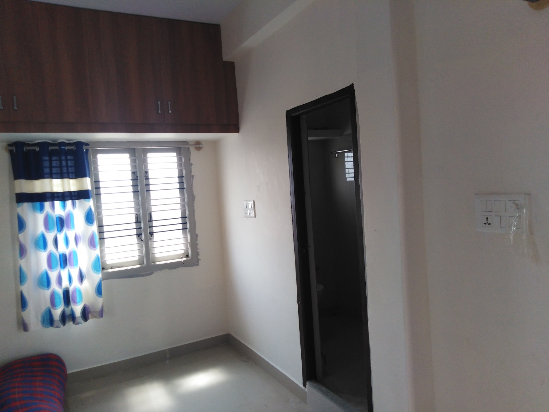 https://findmyroom-property-images-india.s3.ap-south-1.amazonaws.com/fzzhl-1771989681985-77272