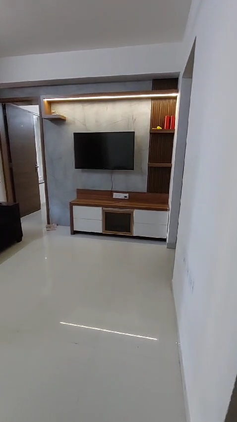 https://findmyroom-property-images-india.s3.ap-south-1.amazonaws.com/glbwa-1711535105342-38612.jpg