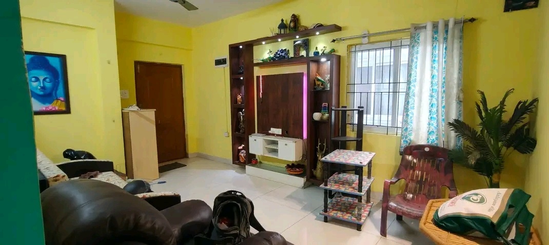 https://findmyroom-property-images-india.s3.ap-south-1.amazonaws.com/glhup-1771856027793-77783