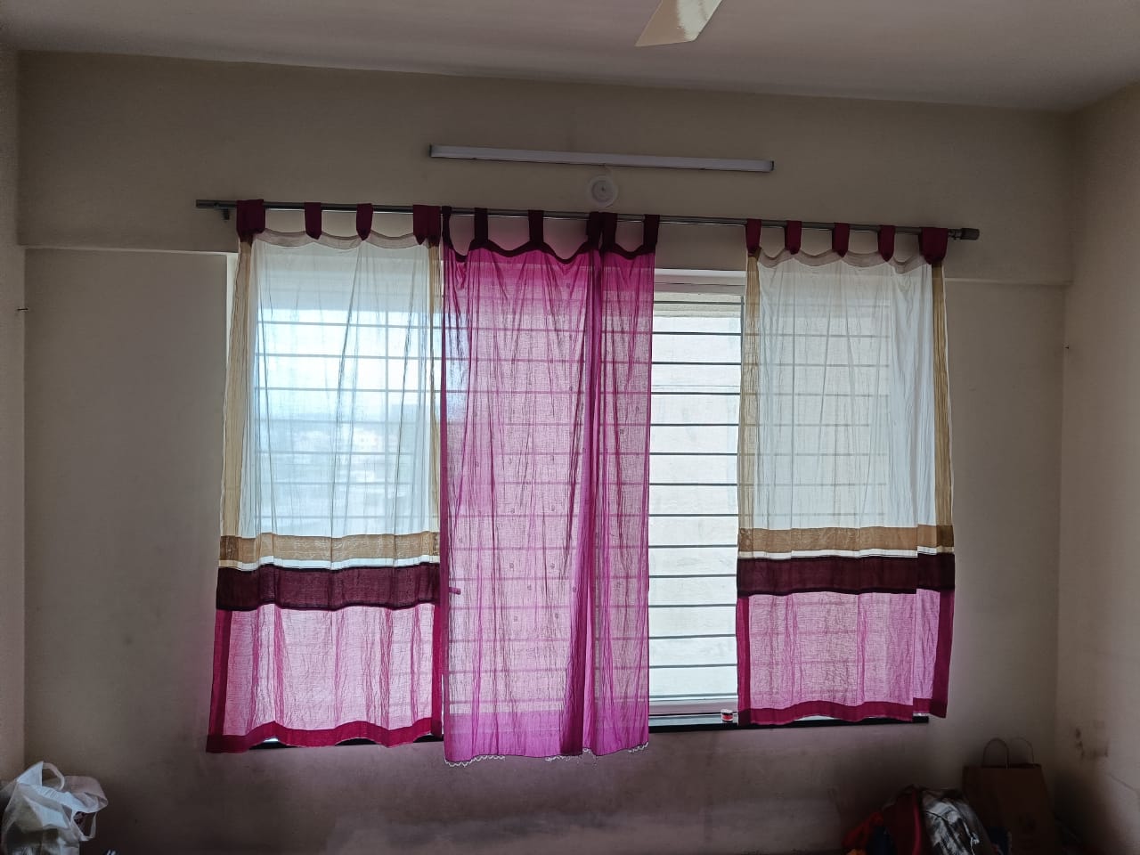 https://findmyroom-property-images-india.s3.ap-south-1.amazonaws.com/gofvs-1662993283598-35348.jpeg
