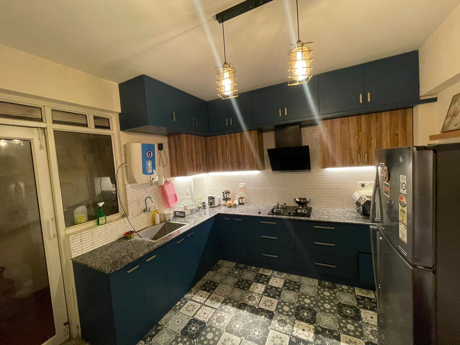 https://findmyroom-property-images-india.s3.ap-south-1.amazonaws.com/goxld-1702861561173-73361.jpeg