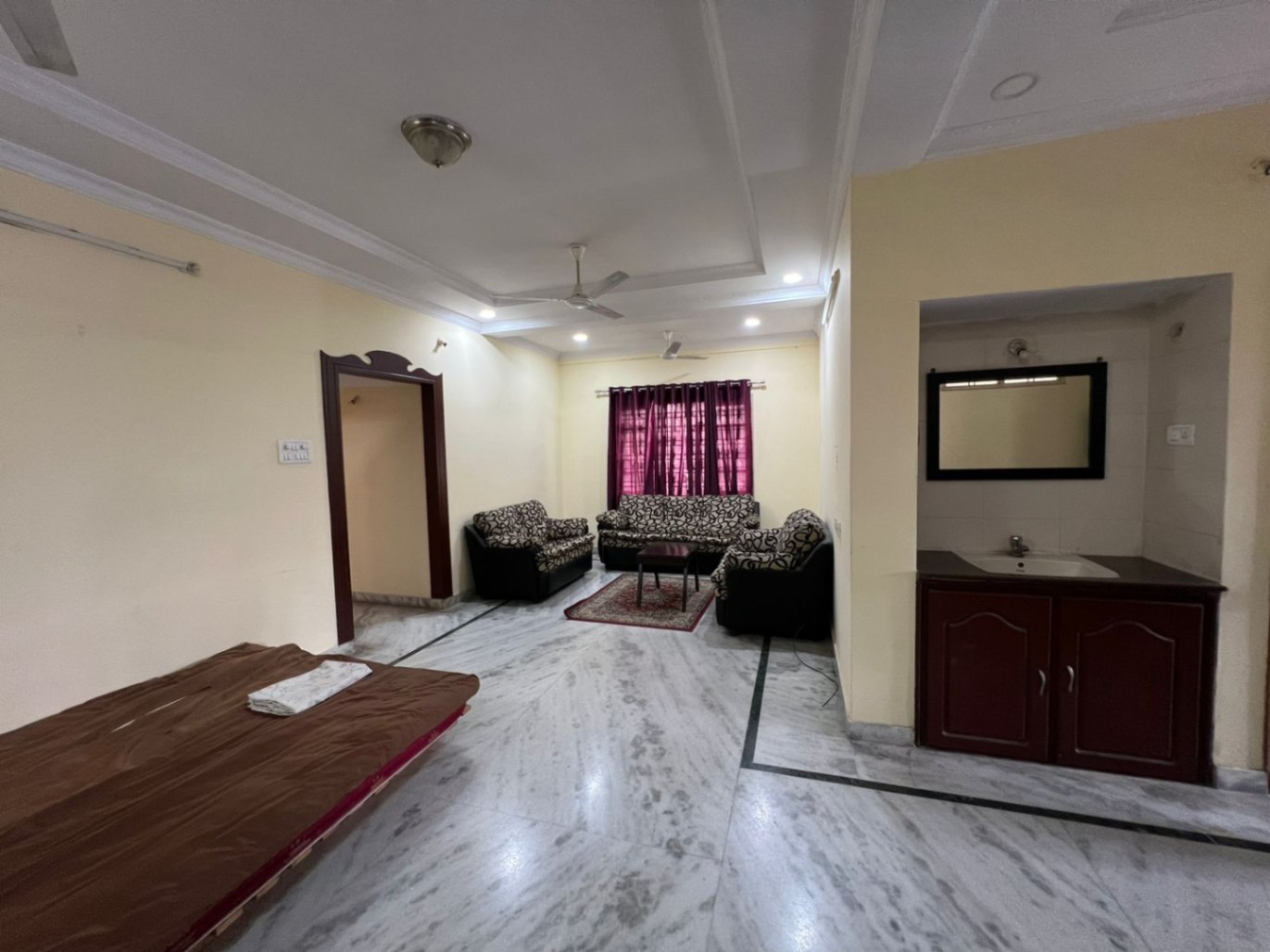 https://findmyroom-property-images-india.s3.ap-south-1.amazonaws.com/gqfrp-1768723440383-27124