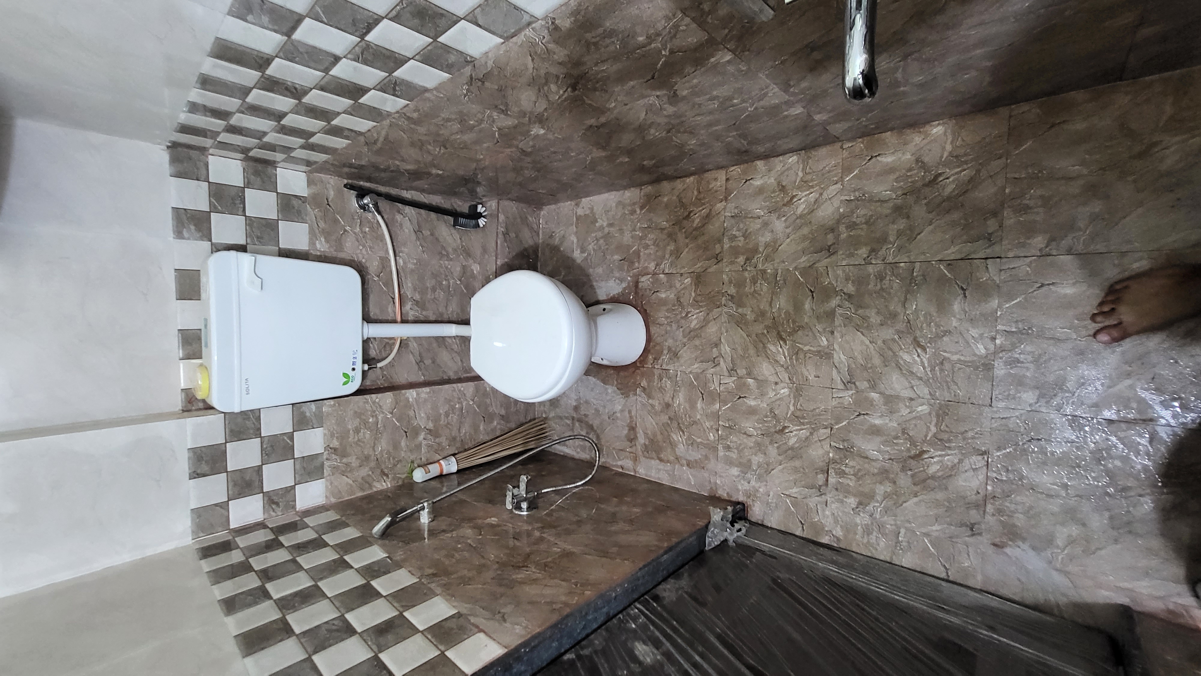 https://findmyroom-property-images-india.s3.ap-south-1.amazonaws.com/gvdjr-1702627096680-66733.jpg
