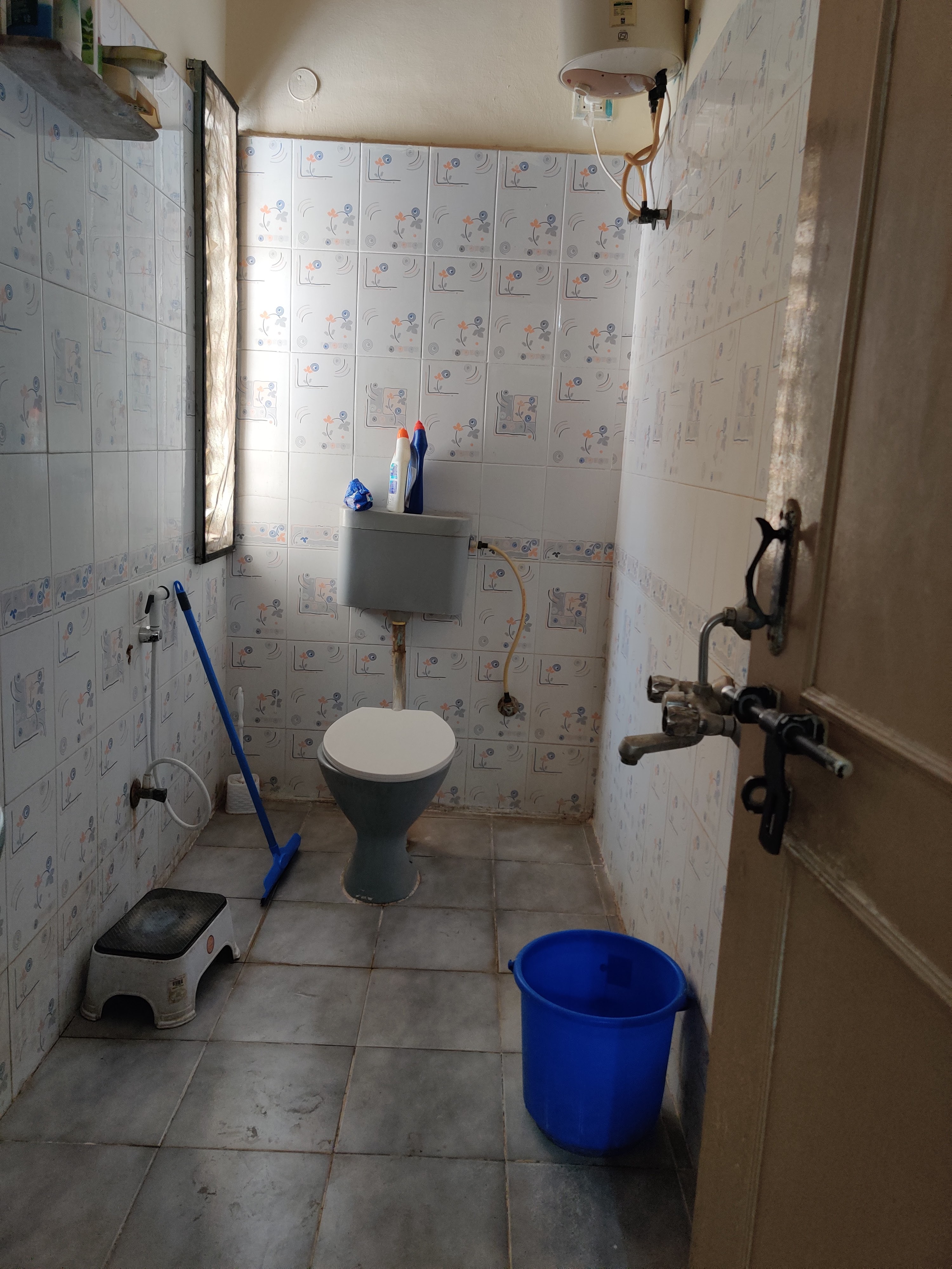 https://findmyroom-property-images-india.s3.ap-south-1.amazonaws.com/gvqdh-1705230204535-33705.jpg