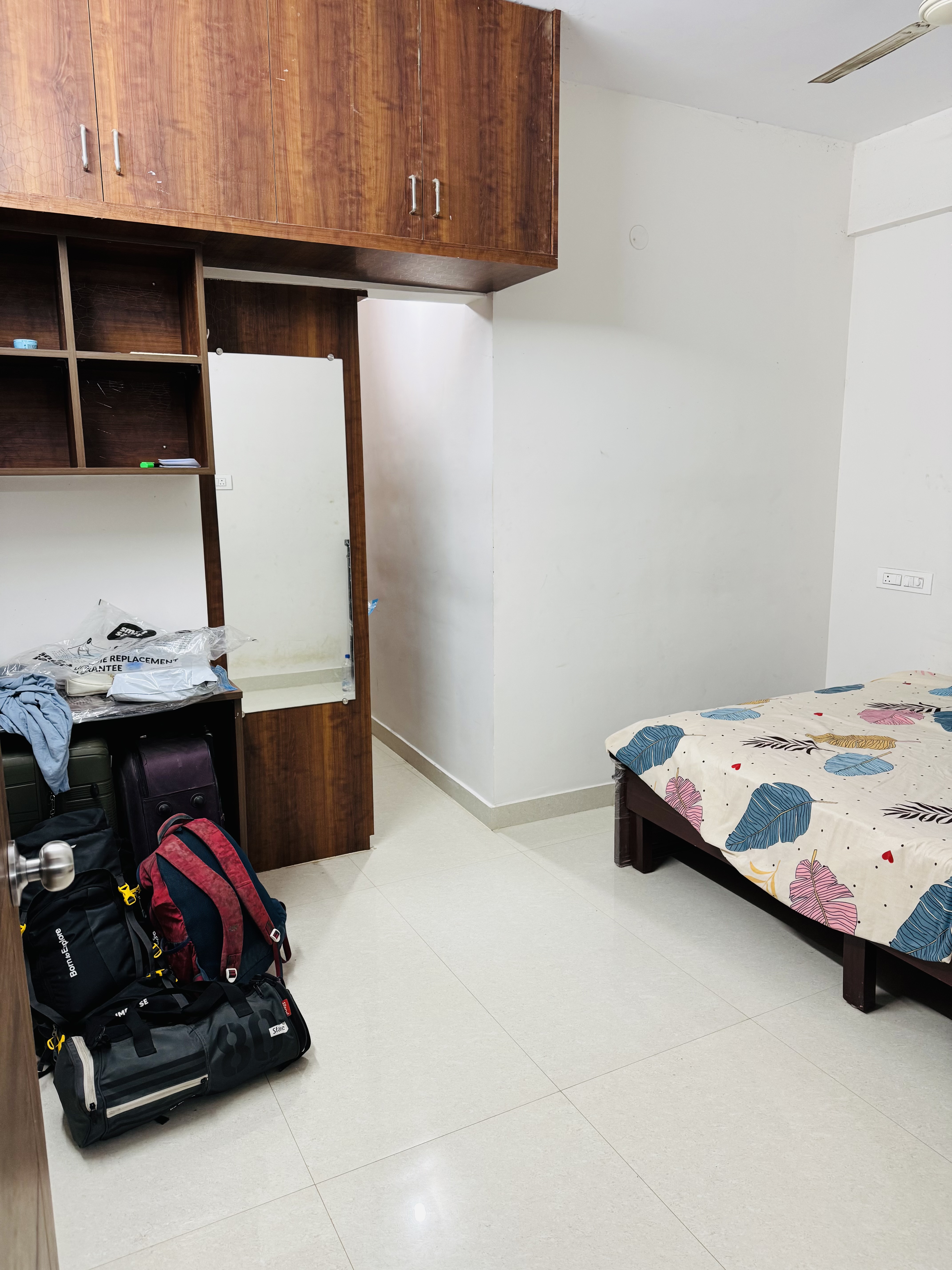 https://findmyroom-property-images-india.s3.ap-south-1.amazonaws.com/gywfe-1749666832123-08012.jpeg
