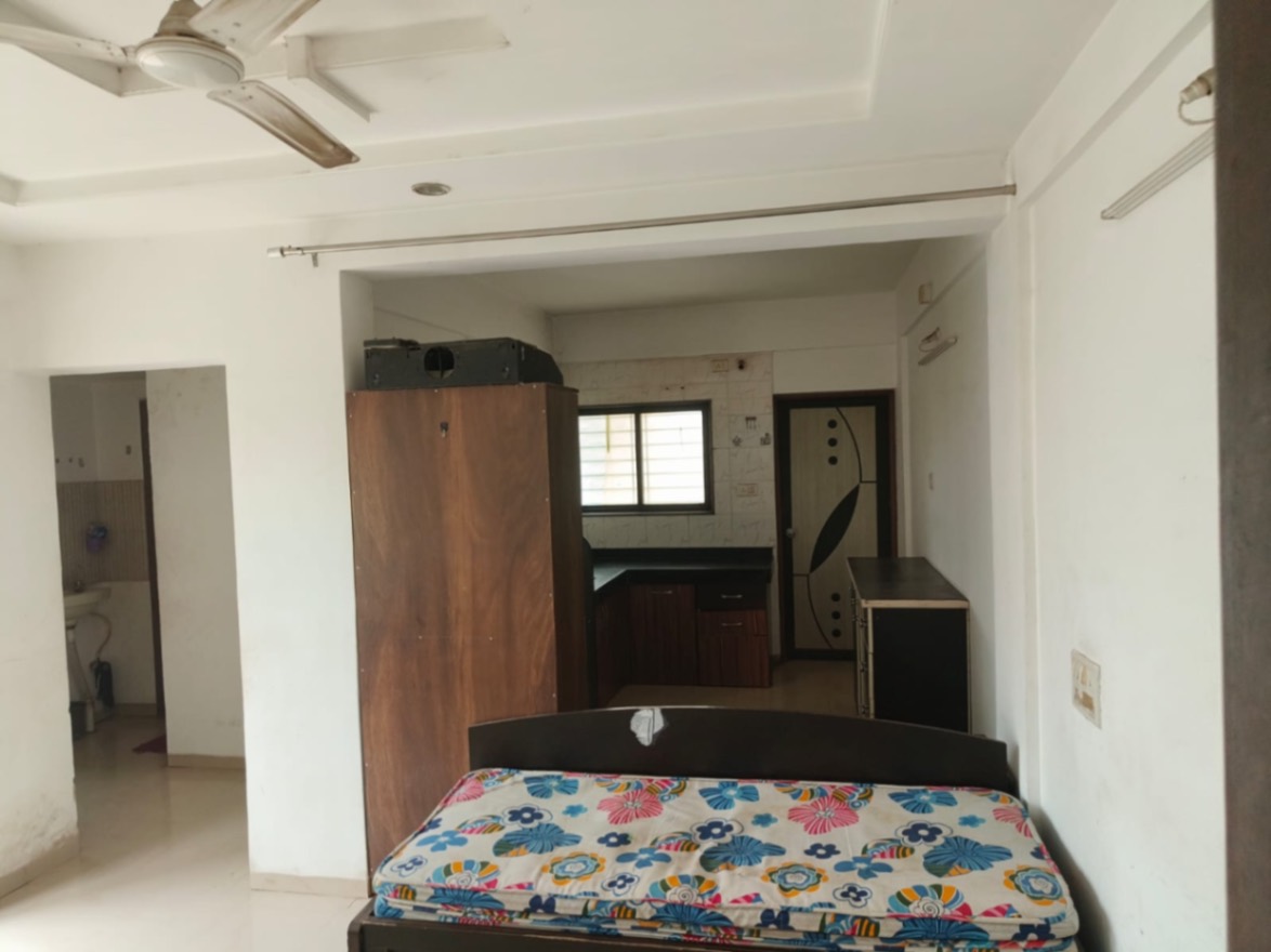 https://findmyroom-property-images-india.s3.ap-south-1.amazonaws.com/gzzrf-1762878673272-50421