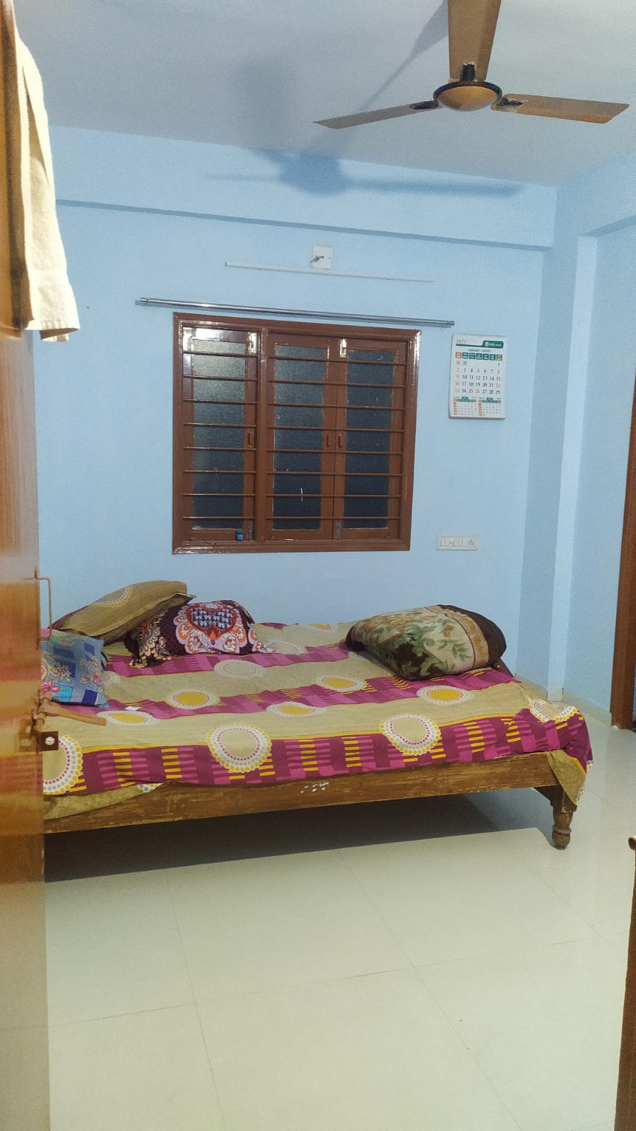 https://findmyroom-property-images-india.s3.ap-south-1.amazonaws.com/haxqr-1676611845895-11668.jpg
