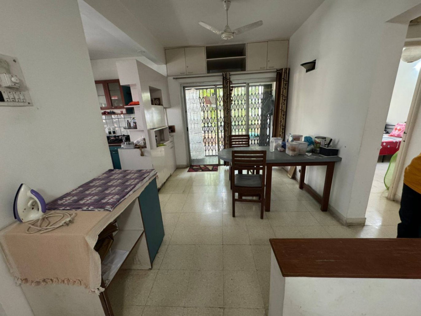 https://findmyroom-property-images-india.s3.ap-south-1.amazonaws.com/hhxsj-1763525936830-17068
