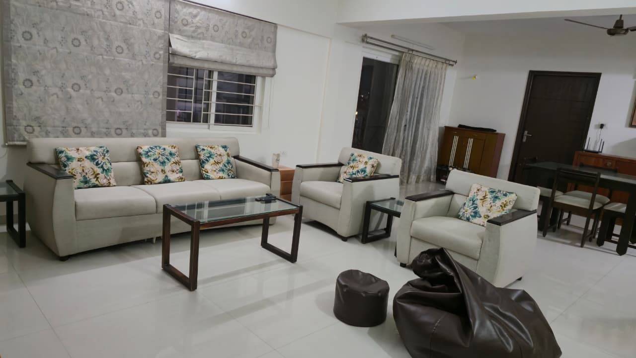https://findmyroom-property-images-india.s3.ap-south-1.amazonaws.com/hjdxg-1768652820151-40210