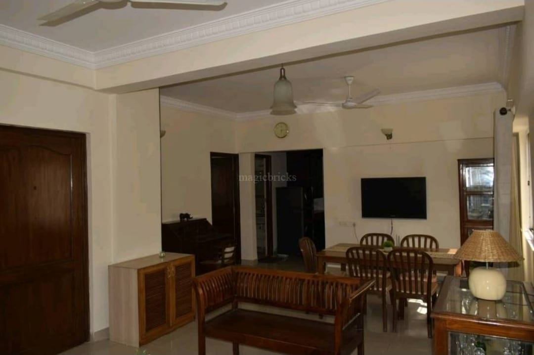https://findmyroom-property-images-india.s3.ap-south-1.amazonaws.com/hlmao-1760080222317-45257