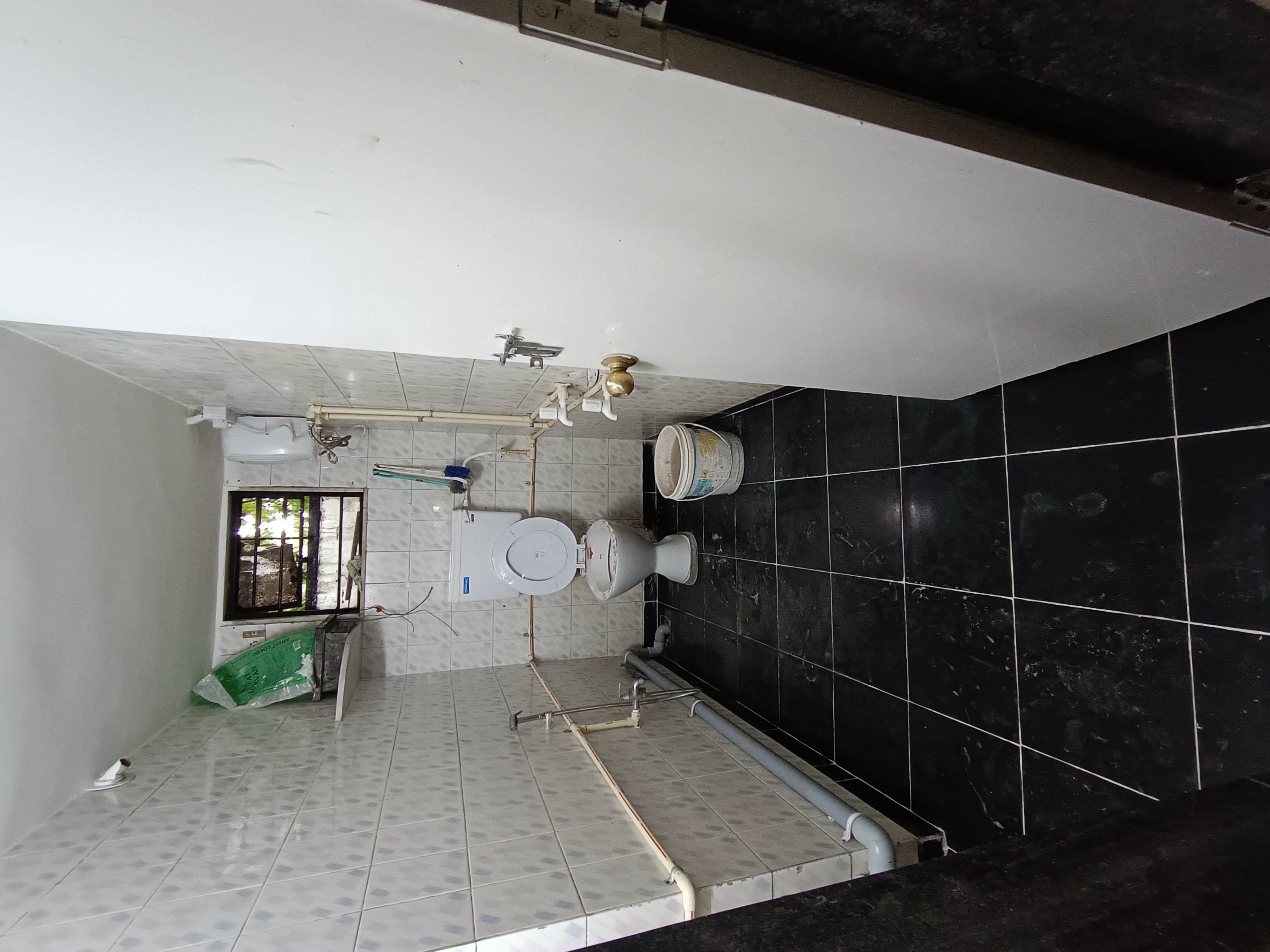 https://findmyroom-property-images-india.s3.ap-south-1.amazonaws.com/hskle-1701762608327-51605.jpg