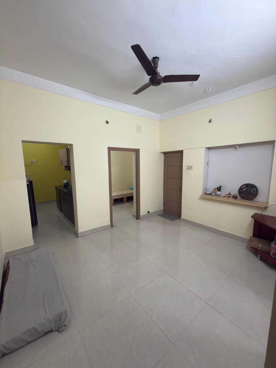 https://findmyroom-property-images-india.s3.ap-south-1.amazonaws.com/hvmol-1765603827455-87527