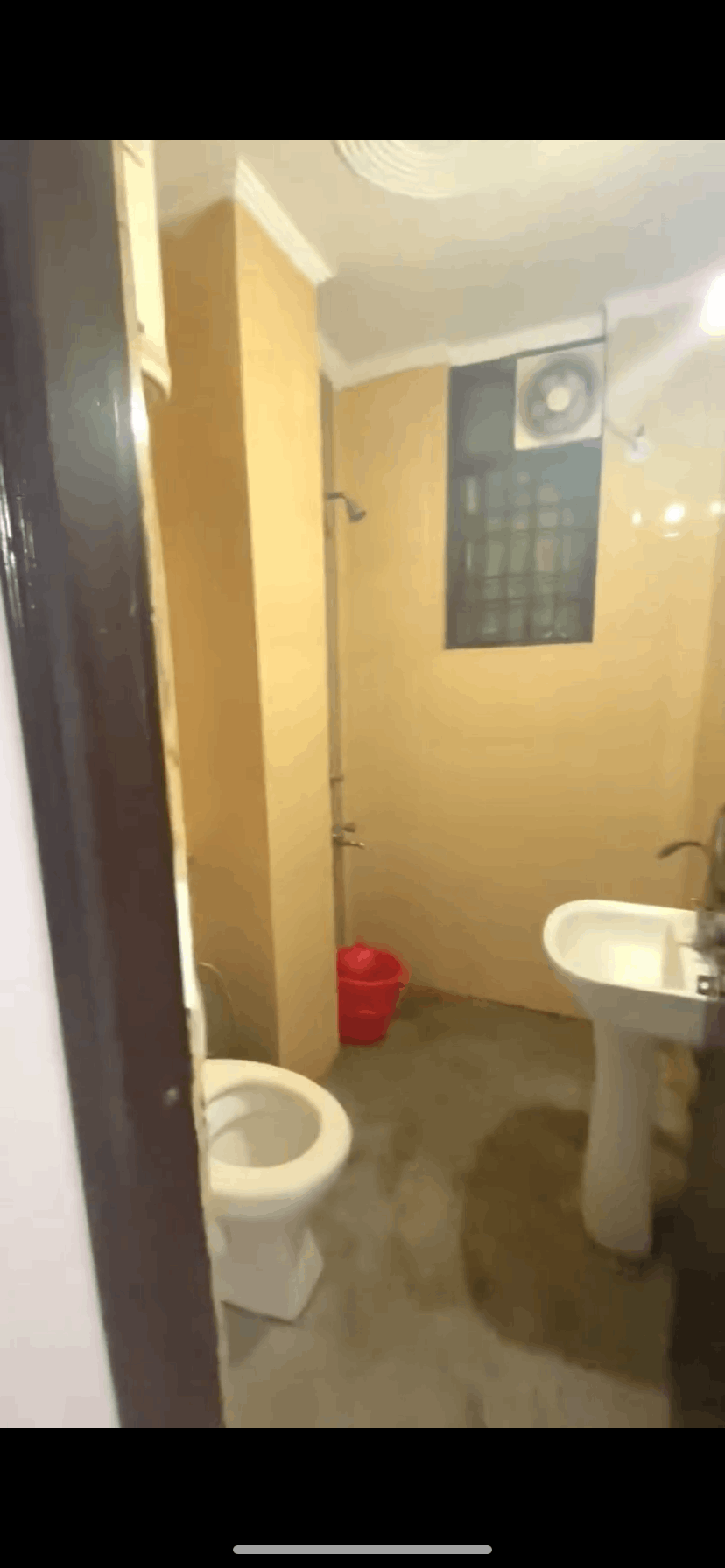 https://findmyroom-property-images-india.s3.ap-south-1.amazonaws.com/hwllx-1760359537738-61115