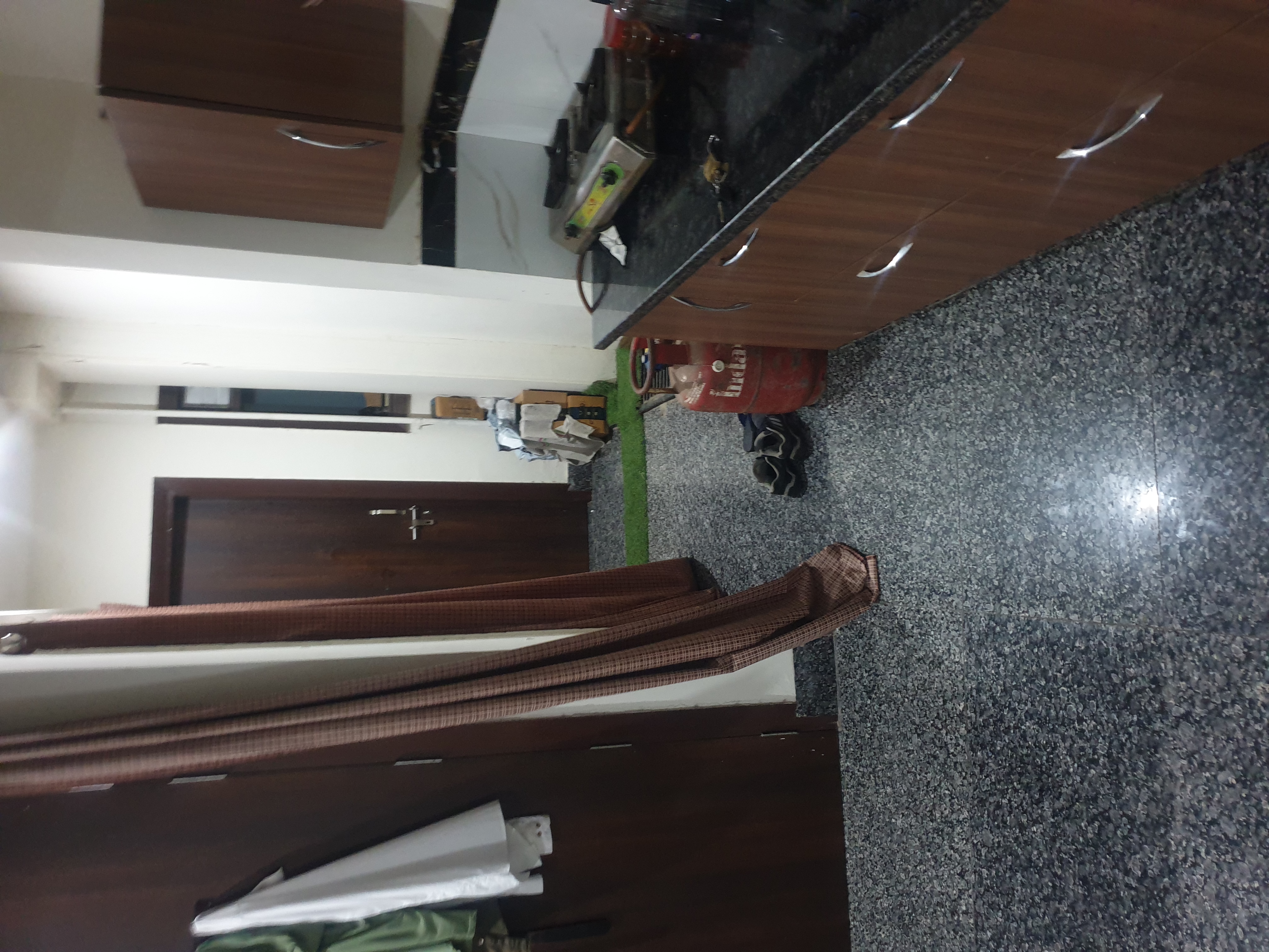 https://findmyroom-property-images-india.s3.ap-south-1.amazonaws.com/hzzqp-1660541867431-88452.jpg