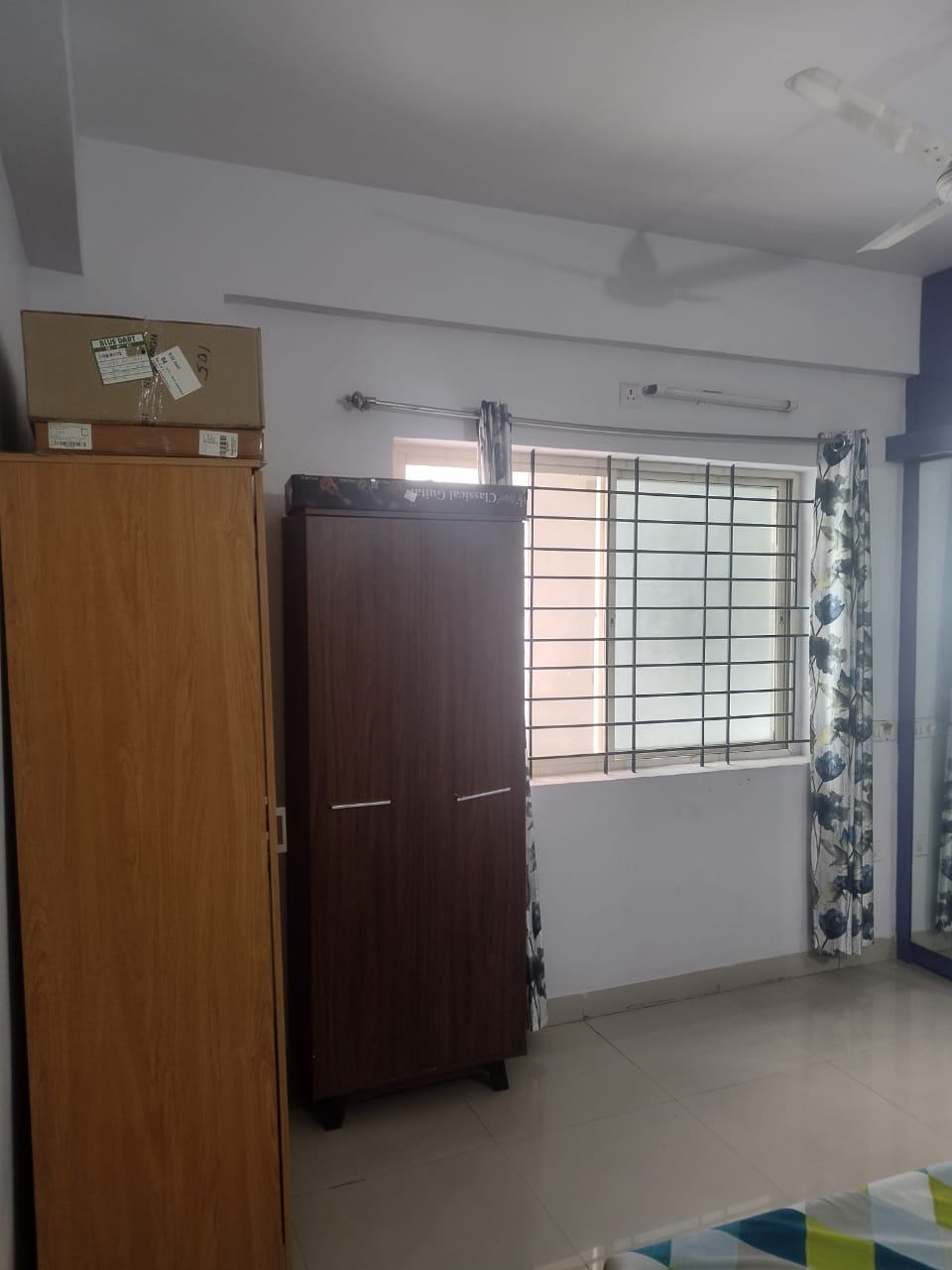 https://findmyroom-property-images-india.s3.ap-south-1.amazonaws.com/ibhwh-1768479507878-08476