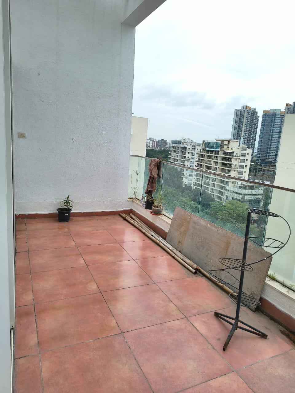https://findmyroom-property-images-india.s3.ap-south-1.amazonaws.com/iclwi-1760904298154-78144