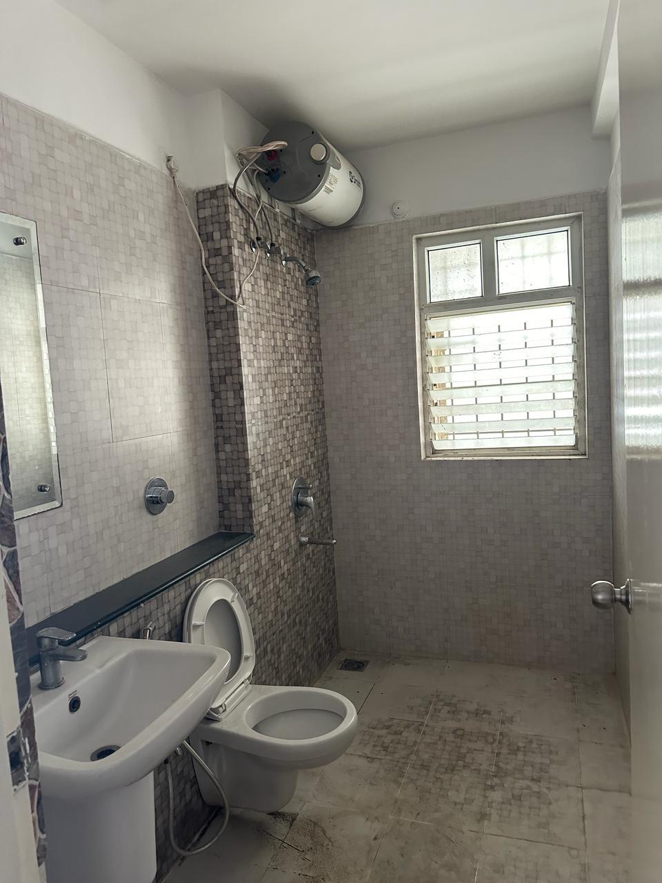 https://findmyroom-property-images-india.s3.ap-south-1.amazonaws.com/ictlj-1708851912897-58341.jpg