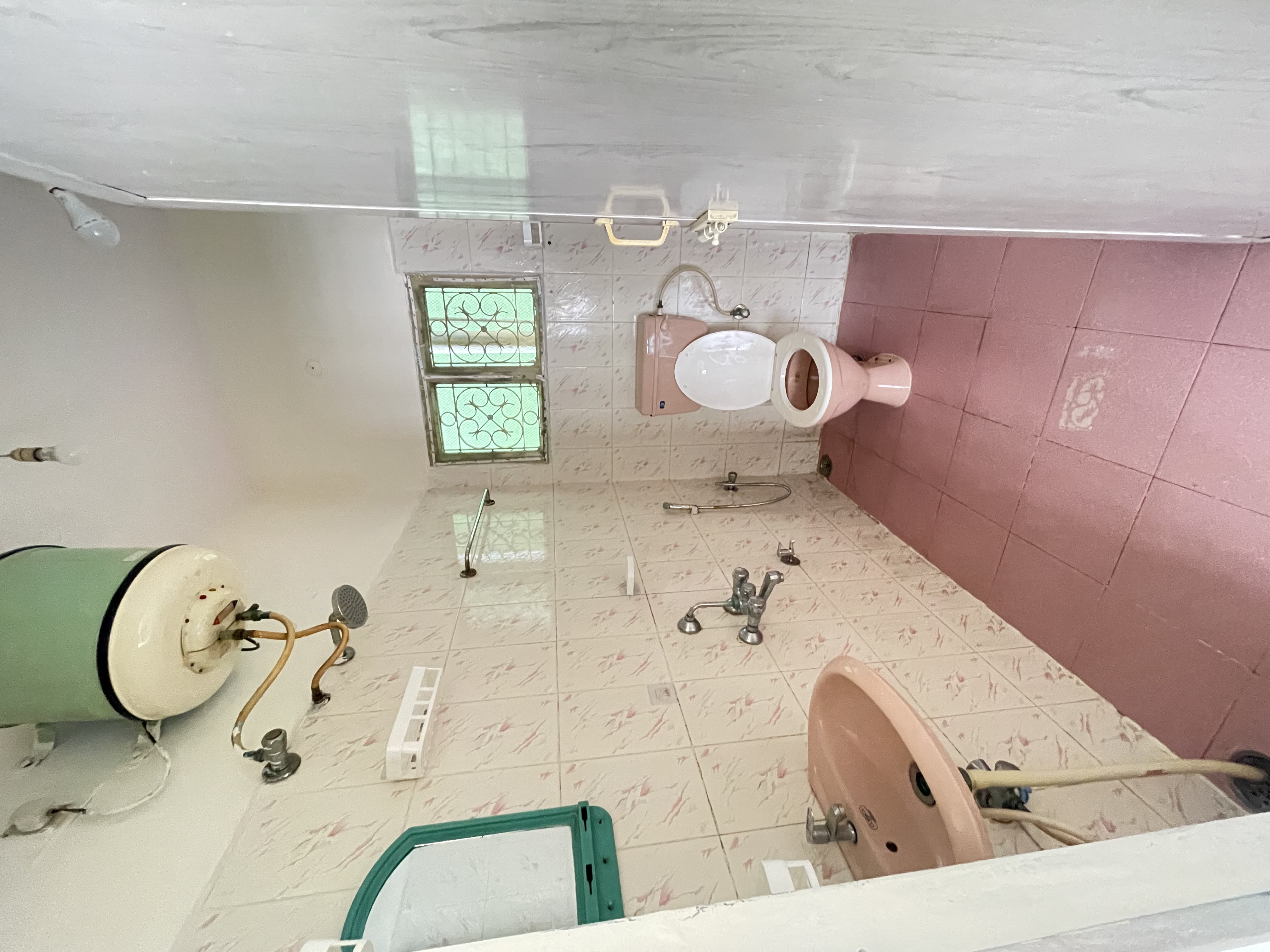 https://findmyroom-property-images-india.s3.ap-south-1.amazonaws.com/ieeab-1757746023496-63347.jpeg