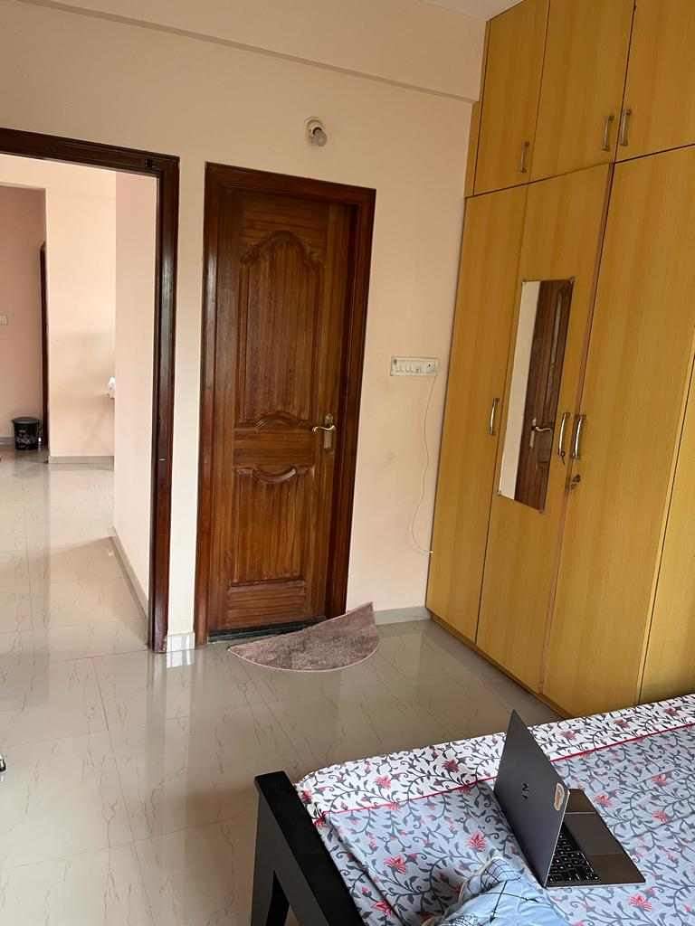 https://findmyroom-property-images-india.s3.ap-south-1.amazonaws.com/ieqsu-1718298543962-65325.jpeg