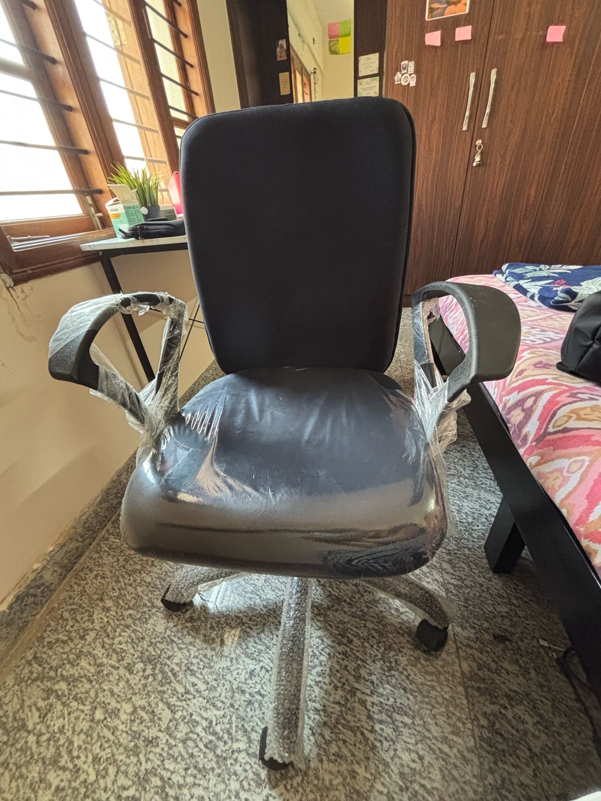 https://findmyroom-property-images-india.s3.ap-south-1.amazonaws.com/igtcl-1742868481621-38175.jpeg
