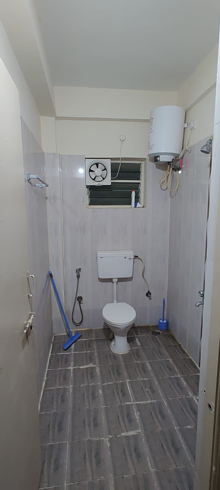 https://findmyroom-property-images-india.s3.ap-south-1.amazonaws.com/iiyyq-1704448789207-67843.jpg