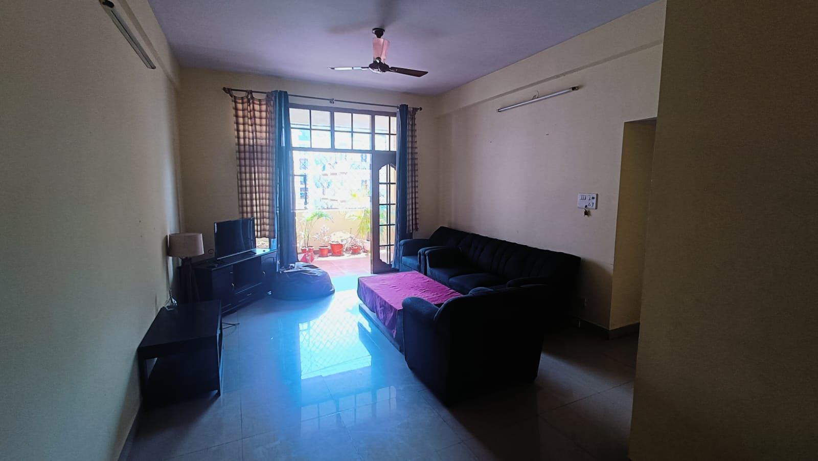 https://findmyroom-property-images-india.s3.ap-south-1.amazonaws.com/iofmz-1762366093001-45376