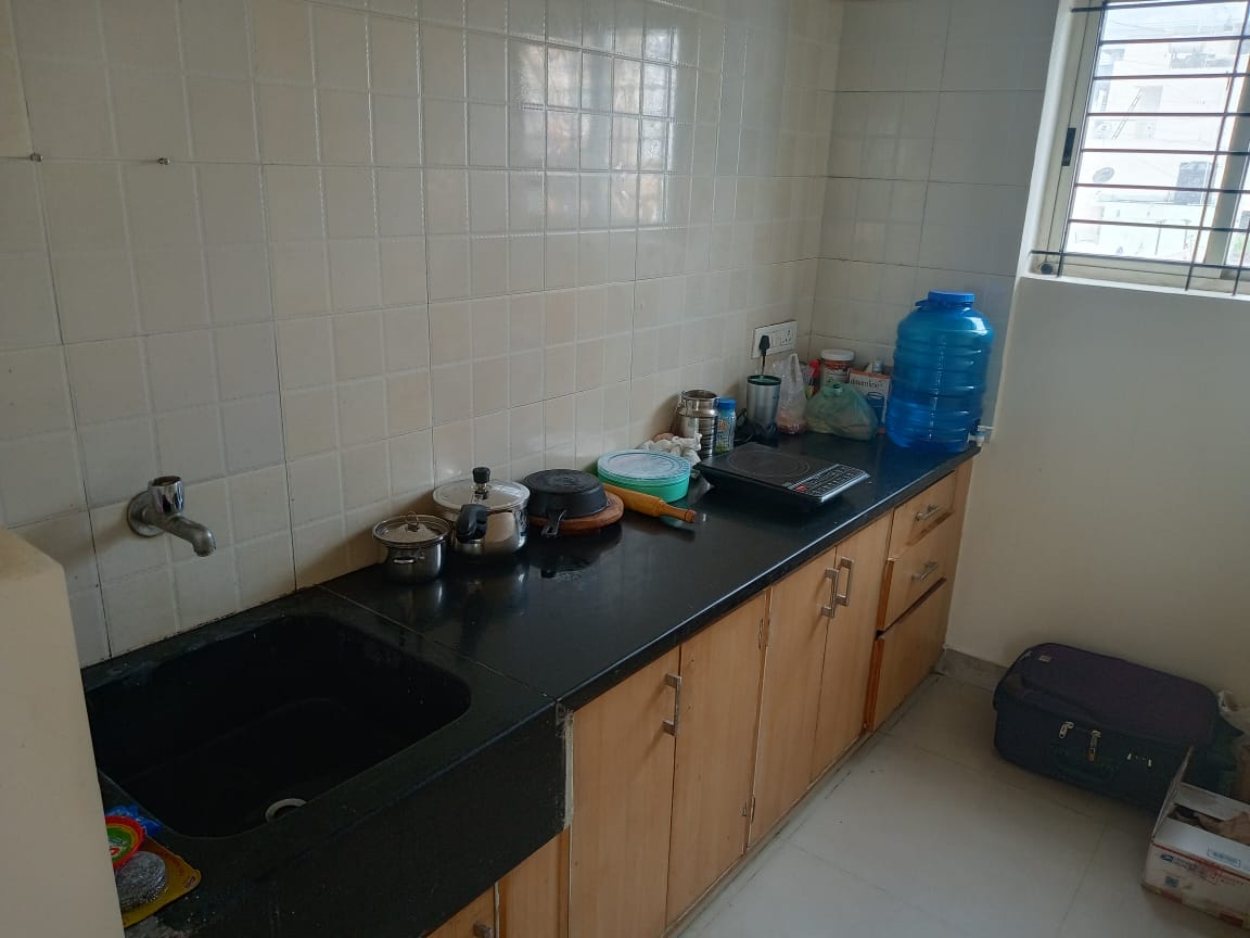 https://findmyroom-property-images-india.s3.ap-south-1.amazonaws.com/iqlvg-1741359695215-38747.jpeg