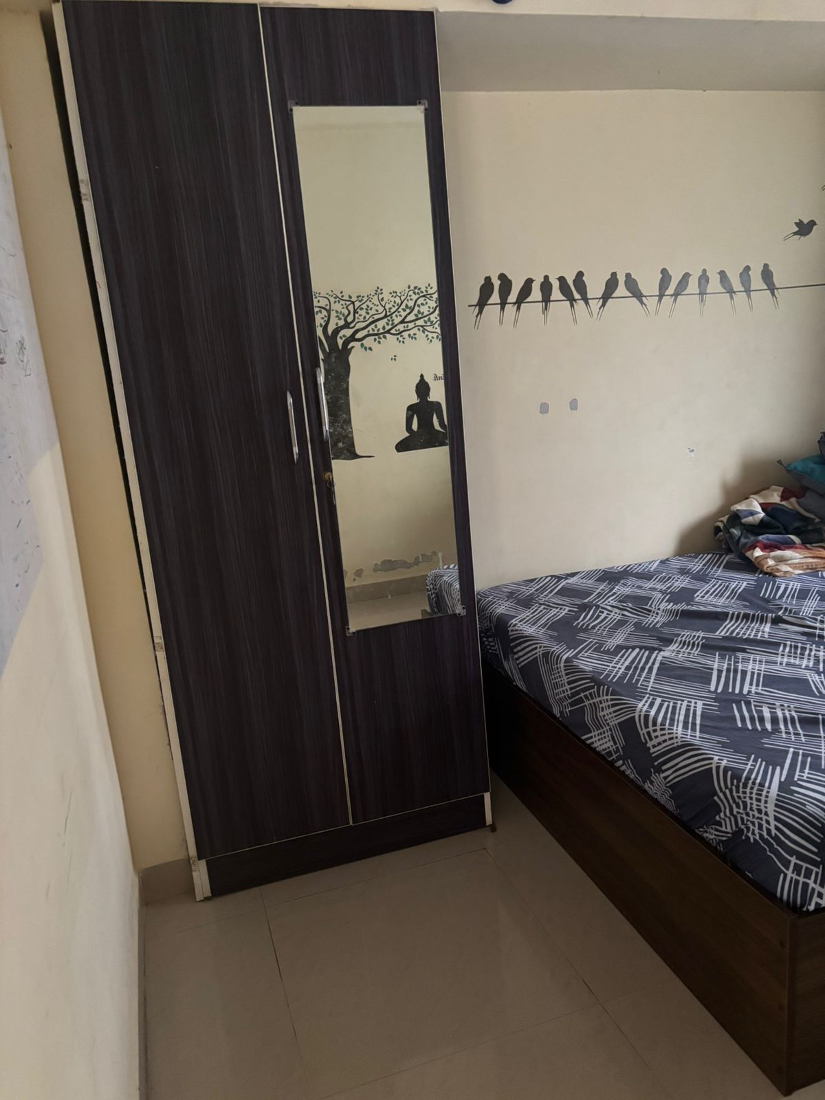 https://findmyroom-property-images-india.s3.ap-south-1.amazonaws.com/irnhu-1753120664744-58836.jpeg