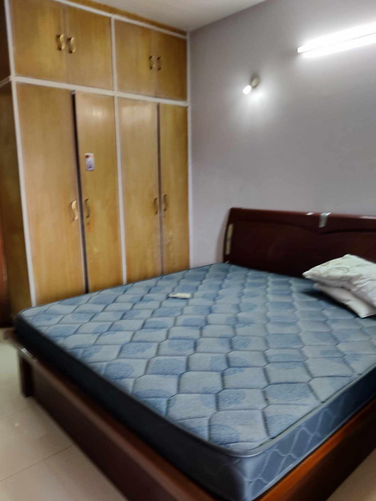 https://findmyroom-property-images-india.s3.ap-south-1.amazonaws.com/irsos-1752128013659-20755.jpeg