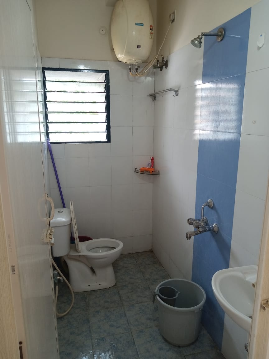 https://findmyroom-property-images-india.s3.ap-south-1.amazonaws.com/isbrq-1741359695218-01584.jpeg